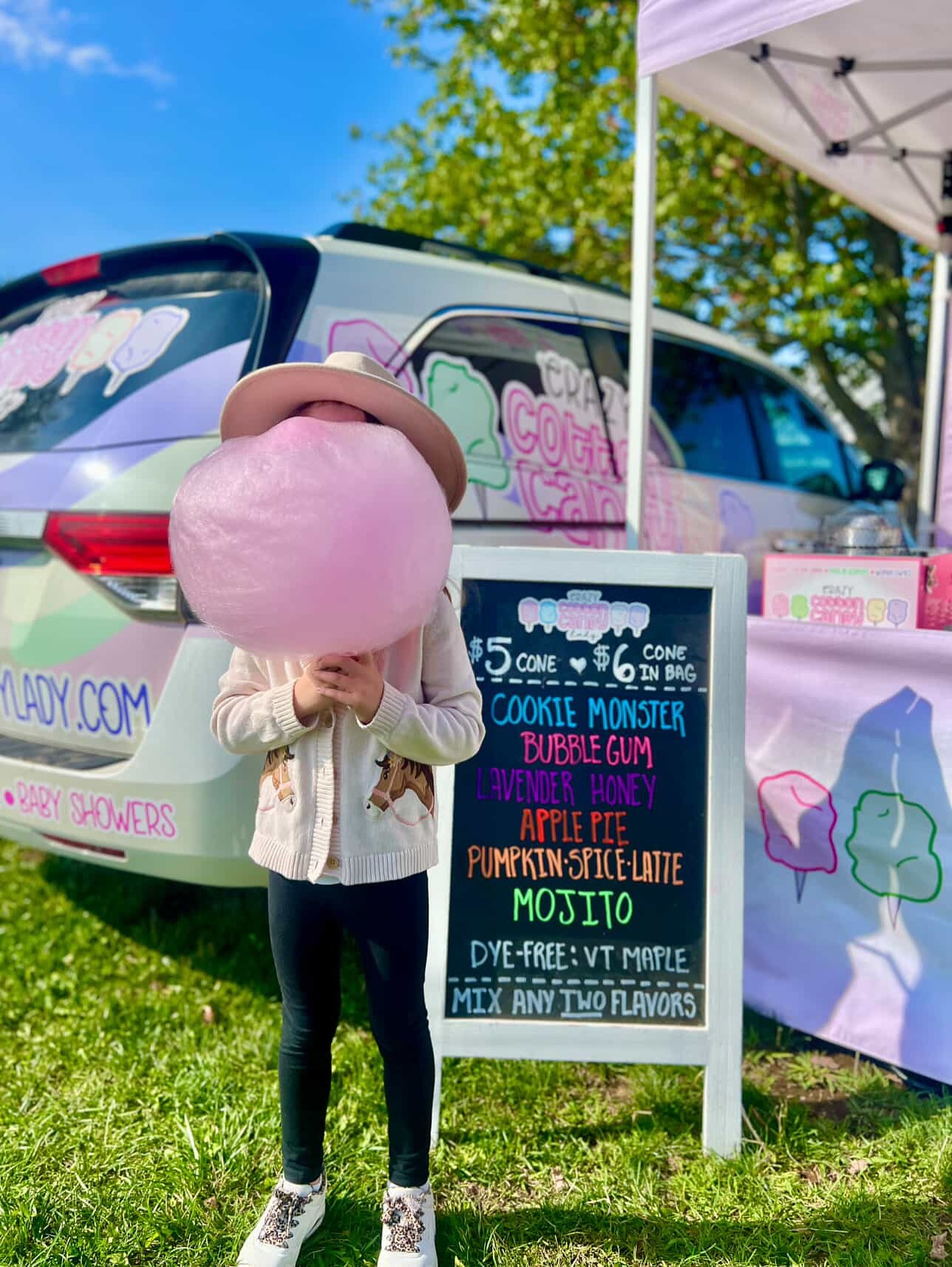 Come find the @crazycottoncandylady
this weekend 10/4 - 10/5
Saturday 10/4 @shelburnefarmersmarket
From 9am to 1pm
Saturday 10/4 @essex_parksrec
Meet me on Main Street in Essex
4 PM to 8:30 PM
Sunday 10/5 @ishamfamilyfarm
From 11am to 4pm
#crazycottoncandylady #vermont #vtevents #shelburnevt #essexvt #willistonvt
📸 @greenmtncaninecamp