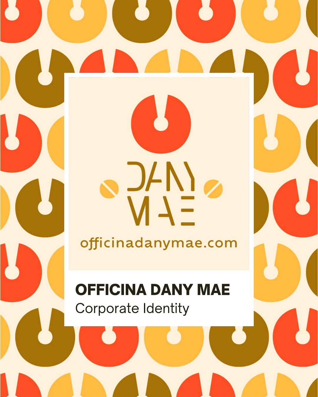 ✨ Es ist an der Zeit, mein persönliches Erscheinungsbild zu zeigen.
Officina ist mein Raum, mein Geschäft.
Dany Mae ist meine Signatur, der Name, der mich seit meinen Anfängen als Freelancerin begleitet.
Die wahre Herausforderung? Diese beiden Welten zusammenzuführen und daraus eine einzige Identität zu formen.
Ein Projekt, das von mir, meiner Geschichte und meiner Vision erzählt.
Willkommen bei Officina Dany Mae 💫
#OfficinaDanyMae #Buochs #Nidwalden #Neueröffnung #Grafikdesign #selbstgemacht #kunst #Herzensprojekt #SchweizerDesign #Designliebe #KreativLaden #SelbstgemachtMitLiebe