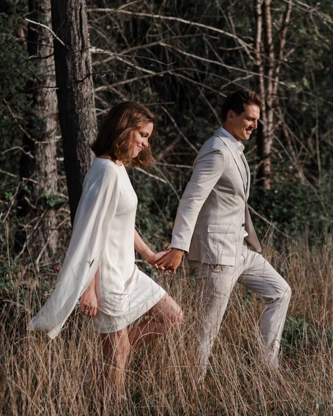 A♡T
#fall #fallwedding #goldenhour #mood #romantic #cosy #sunlight #family #wedding