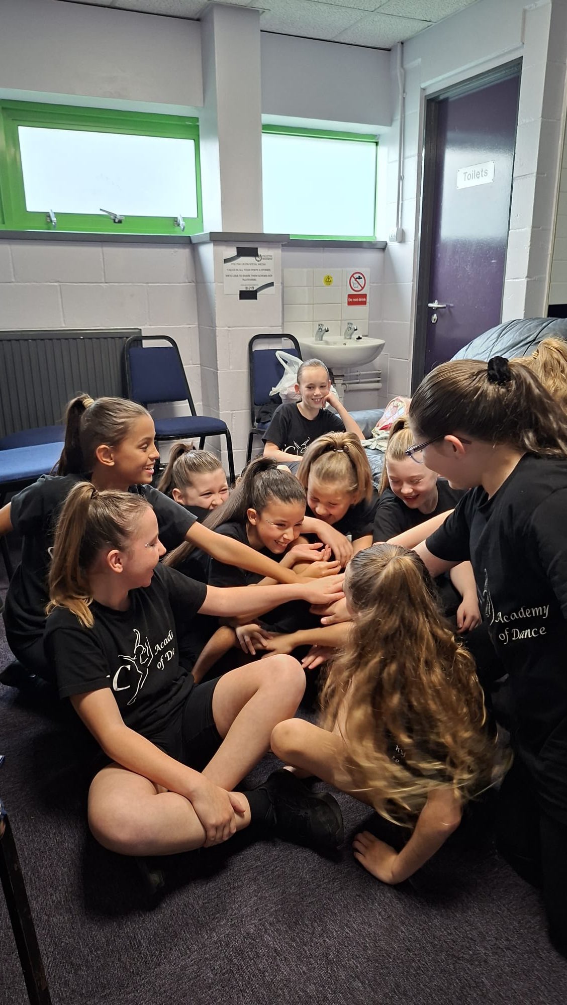 What a day with this gang! Another team smashing it on stage 💥 Such a dream to work with and we love every second that we get to dance on stage! @collectivemovementuk #scacademyofdance