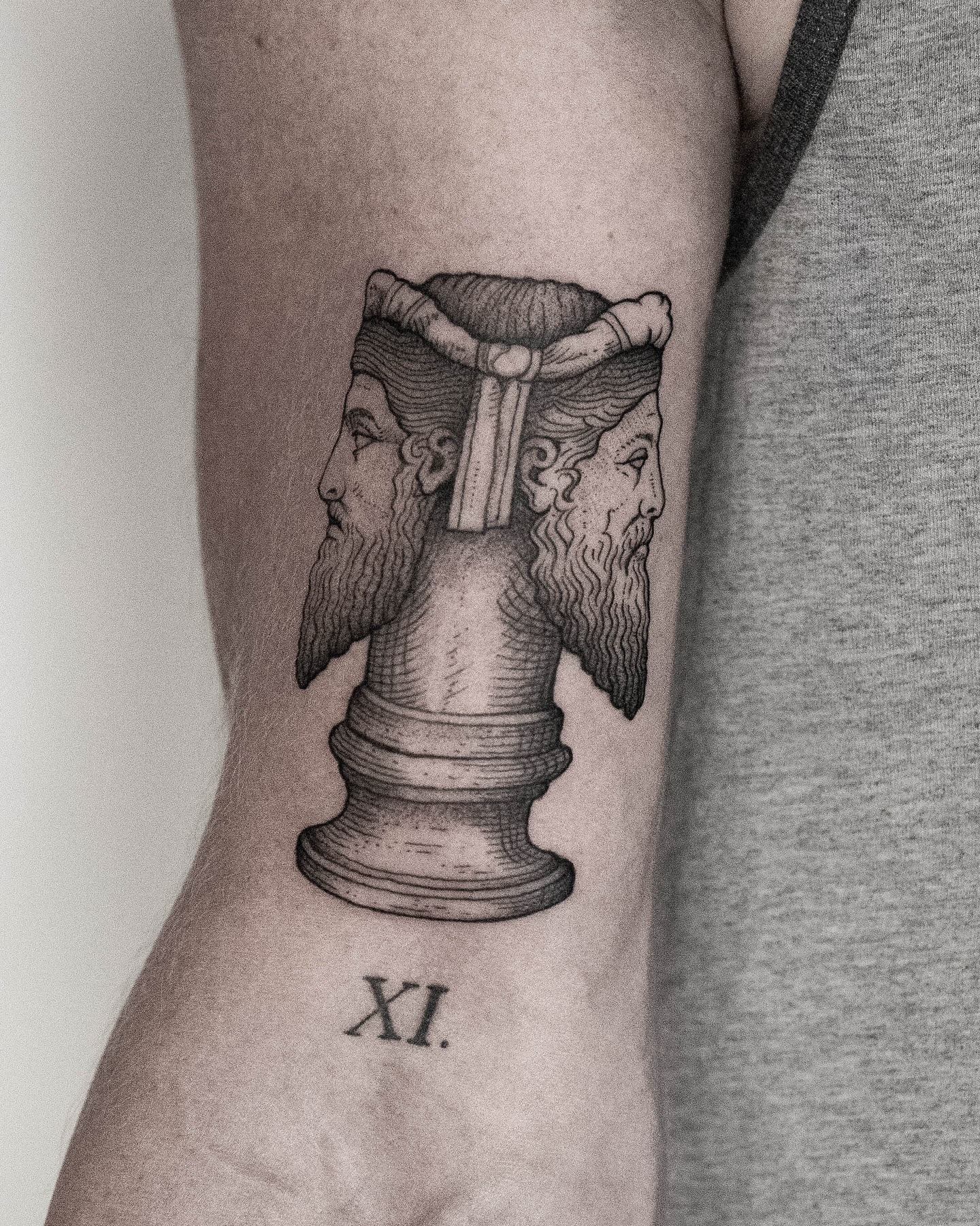 Some engraving style pieces I did recently. I always enjoy switching between styles, it keeps things fresh and challenging. Had a lot of fun working on these tattoos.
#blackworktattoo #engravingtattoo #tattooart #tattoodesign #flashtattoo #dutchtattooer #eindhoventattoo #tattooeindhoven #illustration #dotworktattoo #graphicdesign #moderntattoo #blackwork #surrealism #finelinetattoo #minimalistictattoo