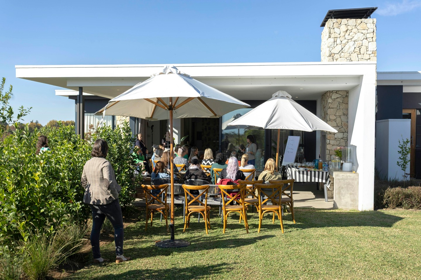 There’s something special about sharing life together! Here, easy-going, easy-living means more than beautiful homes — it’s about the people you share them with. From family lunches on the patio to evenings shared with neighbours, The Avenues Estate is made for connection and celebration 🍷🌿
Curious about life here? Explore more on our website (link in bio).
Or get in touch with Seeff Midlands on 084 346 8084.