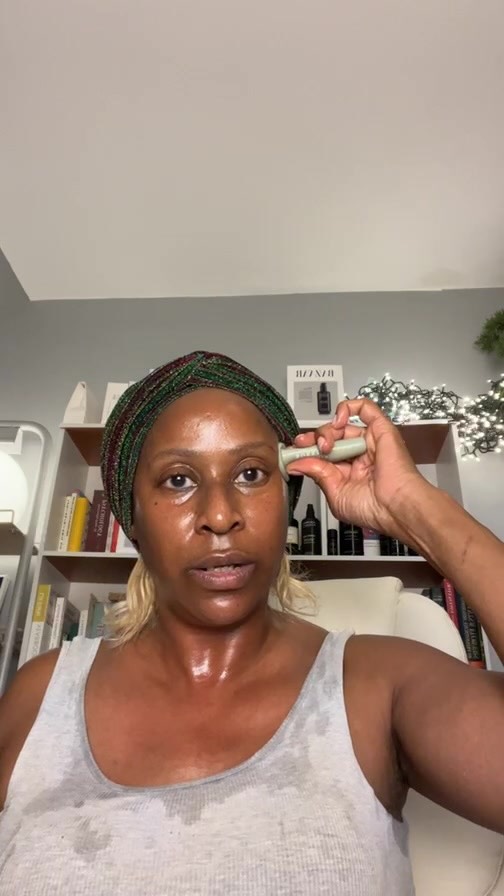 Day 2 complete! I’m not on Thursday 9th October as I’m in clinic in Mayfair, London. I’ll pop on to say hi. Please feel free to do this routine tomorrow as an added extra bonus night! And I’ll see you Friday at 8.30pm 🤩