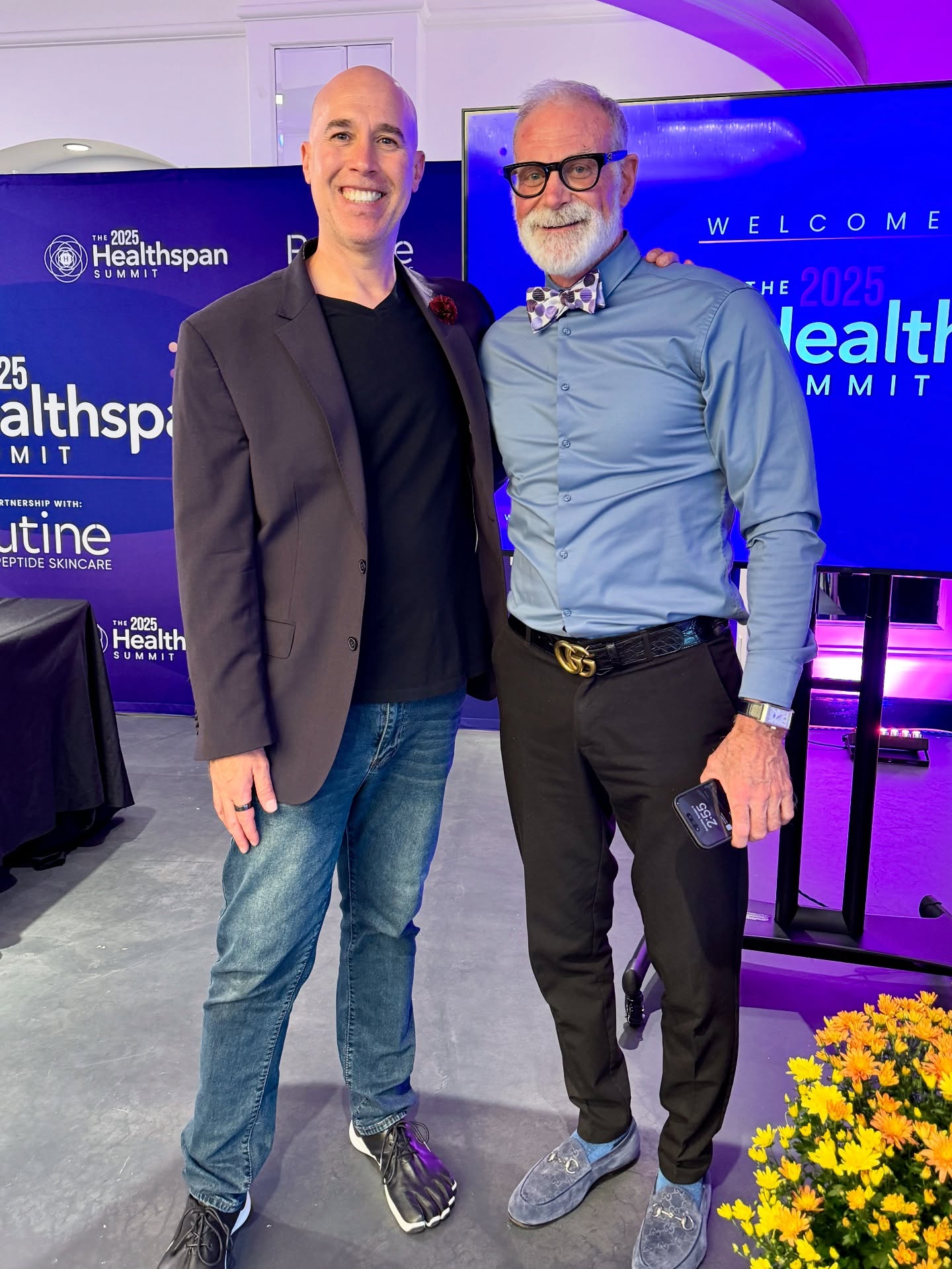 Grateful beyond words to @williamaseedsmd for making a special trip to join us at the Healthspan Summit. His keynote was truly one of the highlight of the day — bridging the worlds of cellular medicine and health optimization with wisdom, clarity, and passion.
It’s rare to find a world-class physician and pioneer in peptide medicine who takes the time to speak directly to a lay audience, generously sharing decades of knowledge to help people take ownership of their own biology.
Thank you, Dr. Seeds, for your dedication to advancing the field and for inspiring our community to reach new levels of health and longevity. We’re honored to have had you with us at the @healthspanevents Summit. 🙏
#HSSummit25 #LongevityMedicine #CellularHealth #PeptideTherapy #DrWilliamSeeds #HealthOptimization #HumanPerformance #Gratitude