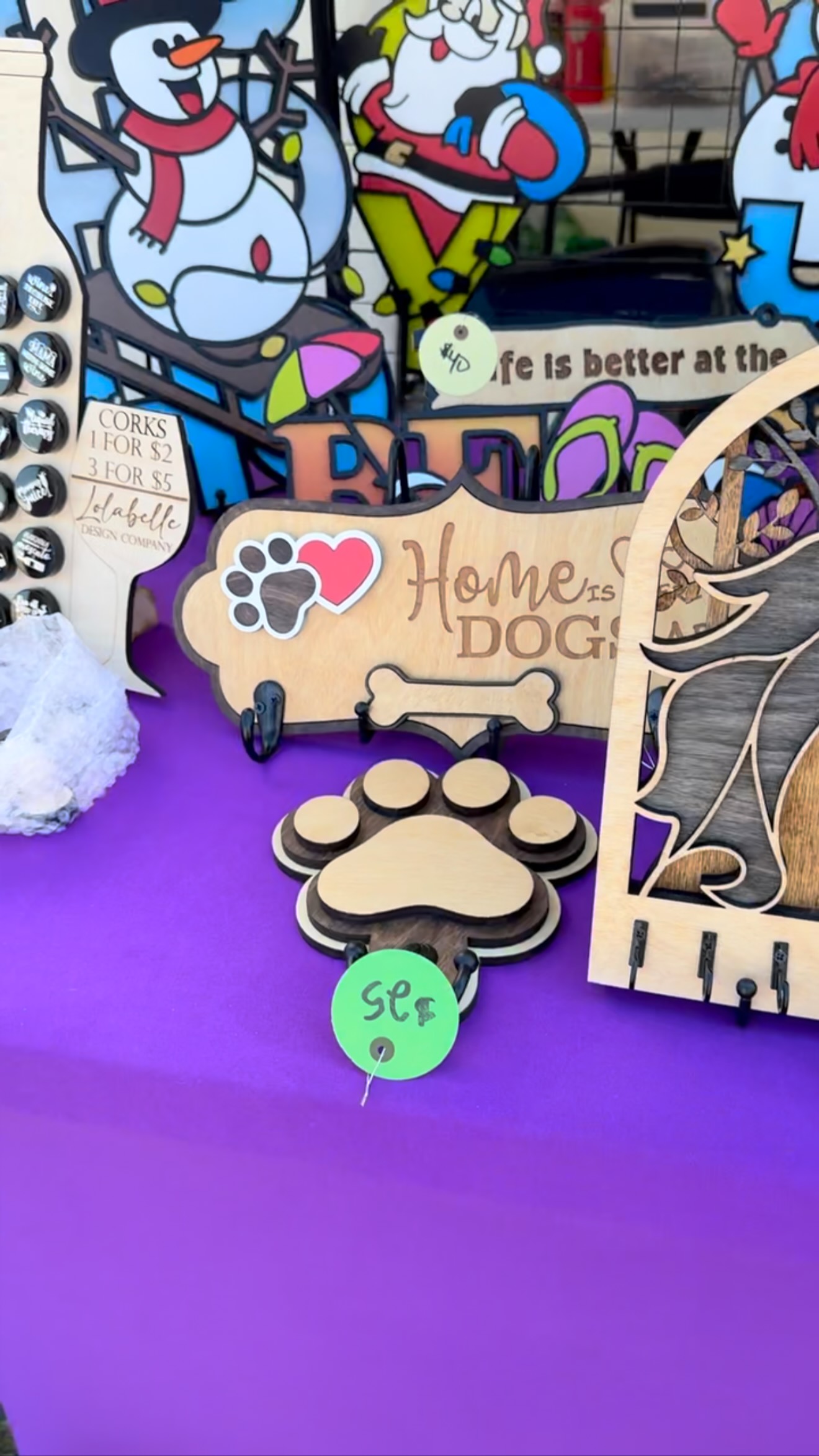 Come down to @hernderestatewines for the craft fair. Enjoy a glass of wine while shopping. 1607 8th Avenue Louth, St Catherine’s. Today until 5 and tomorrow from 10am to 5pm.