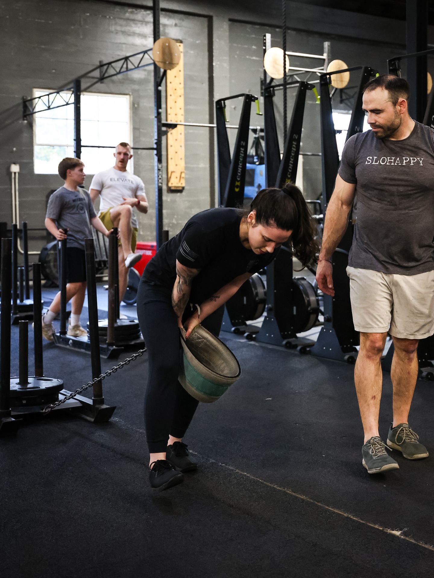 Nothing screams therapy like dragging regret across the floor 😂🔥
#BadassTraining #SLOFitness #StrengthGoals #SledLife #TrainWithRobby