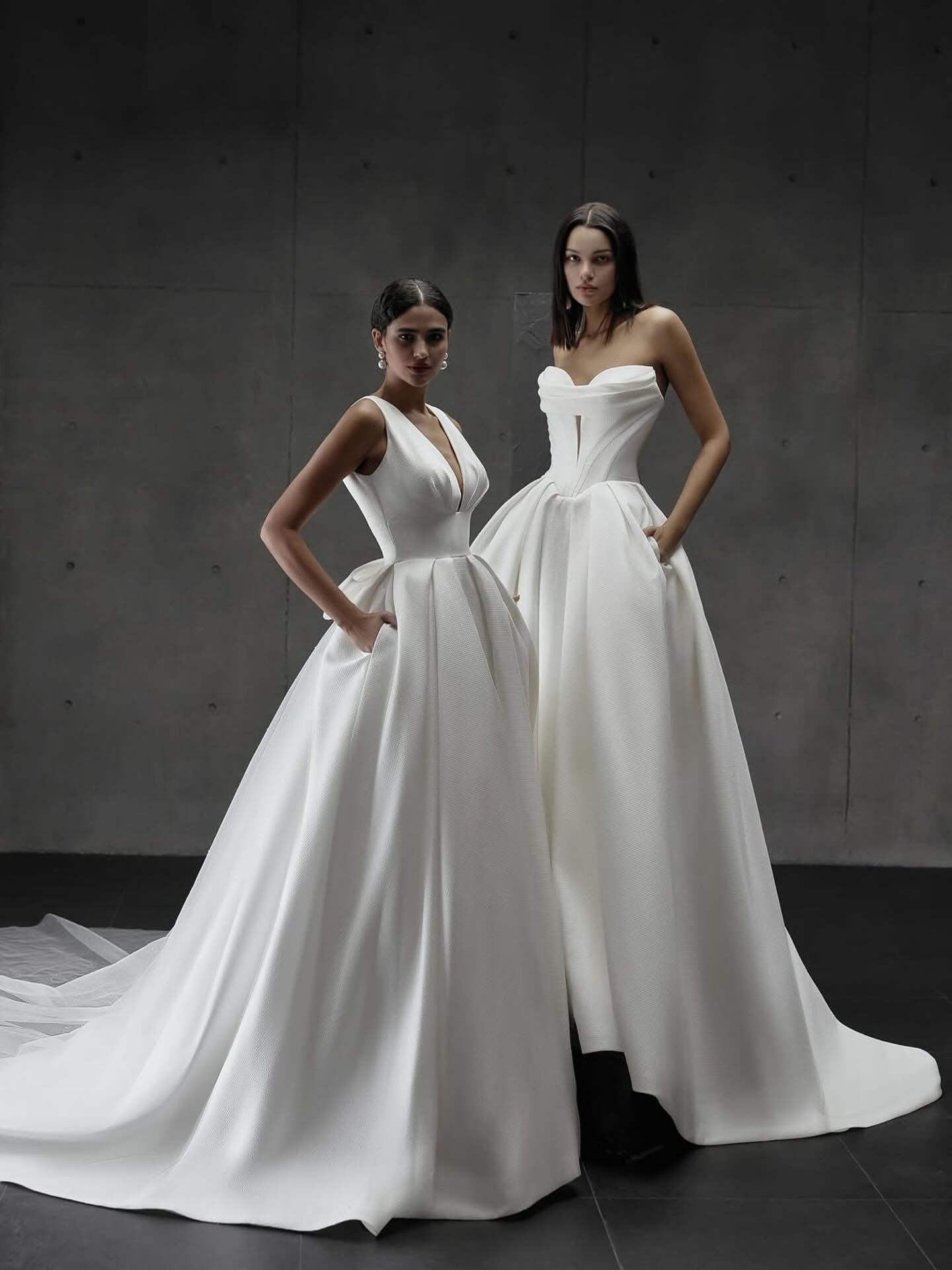 β¨ Evermore & Evelina by @jaricebridal β¨
#weddingdress #bridalfashion #modernbride