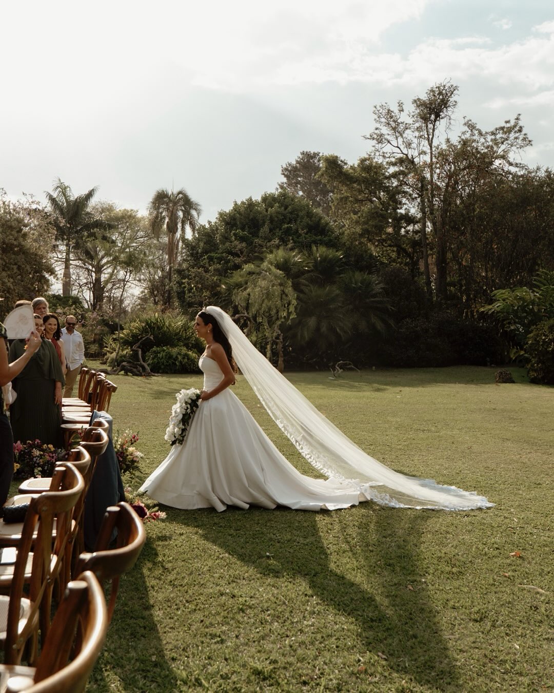 Fernanda & Pedro
Essa é a história da flor e do beija flor 🌸