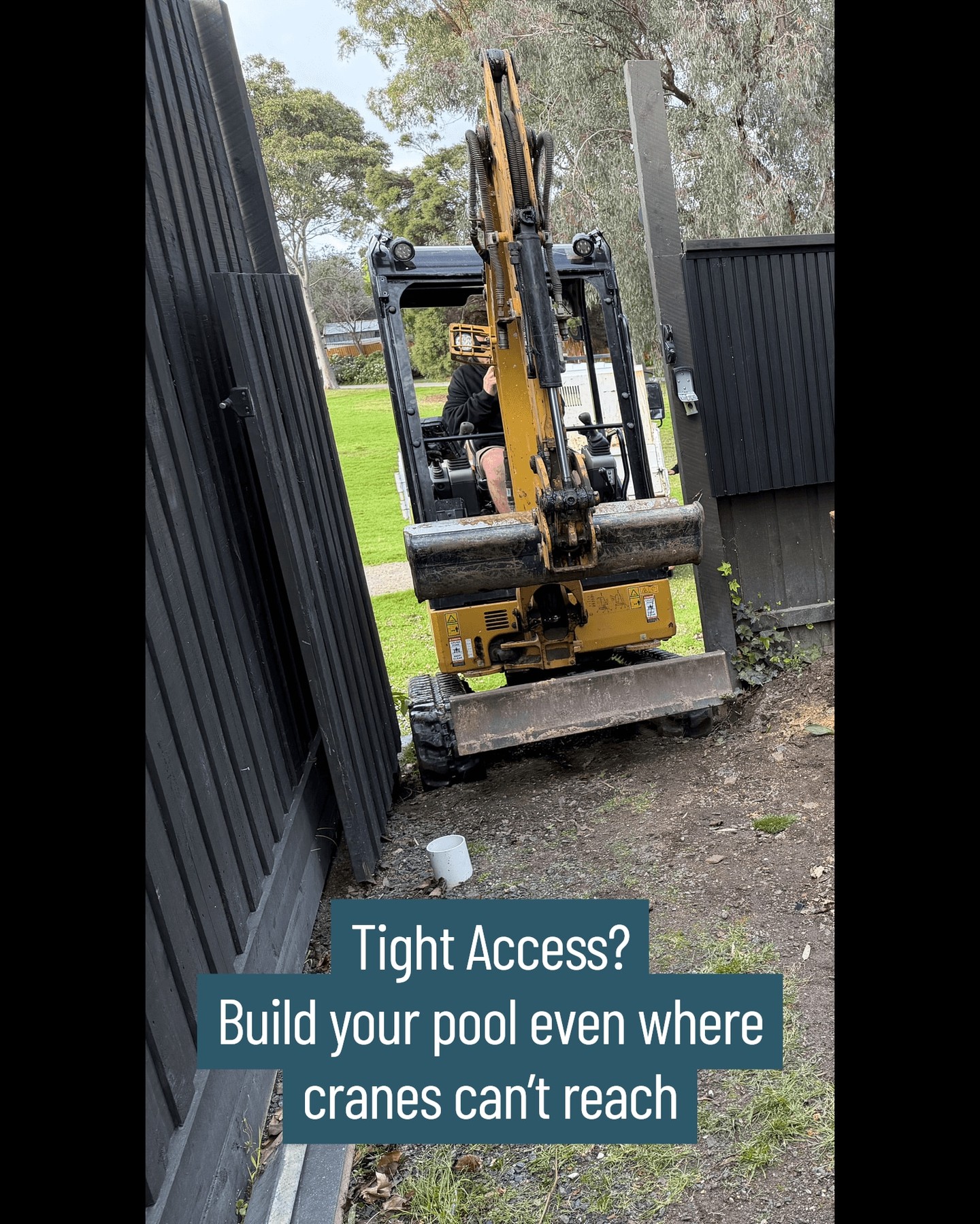 Building a pool in tight access areas can be a challenge, but we thrive on solving problems.
Don't let limited space hold you back from your dream plunge pool.
We also specialise in on-site construction of plunge pools, ensuring you enjoy relaxing in your very own slice of paradise without the need for cranes or heavy machinery.
Experience simplicity, elegance, and functionality with our custom plunge pools.