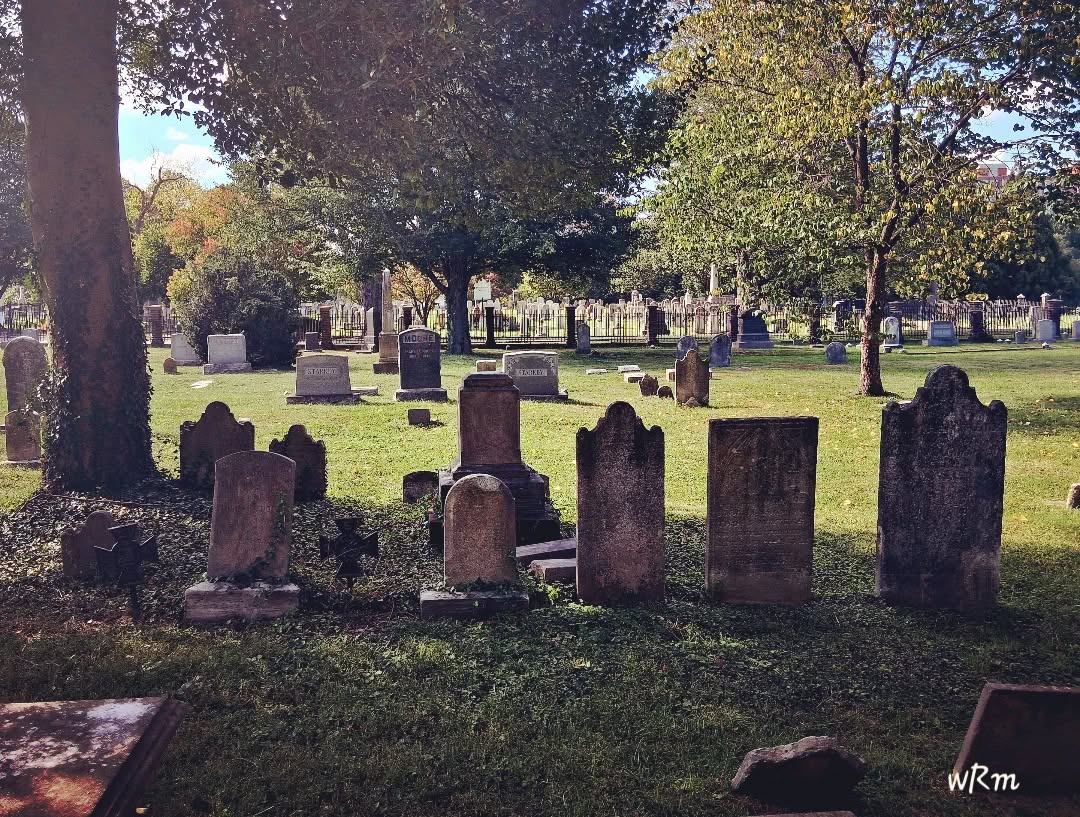 St. Paul Cemetery, Arlington, VA
#cemeteryphotography #cemeterywandering #cemeteryscapes #tombstonetravels #cemeterybeauty #virgina #cemeteryphoto #cemeteryhistory #cemetery #taphophile #cemeteryshots