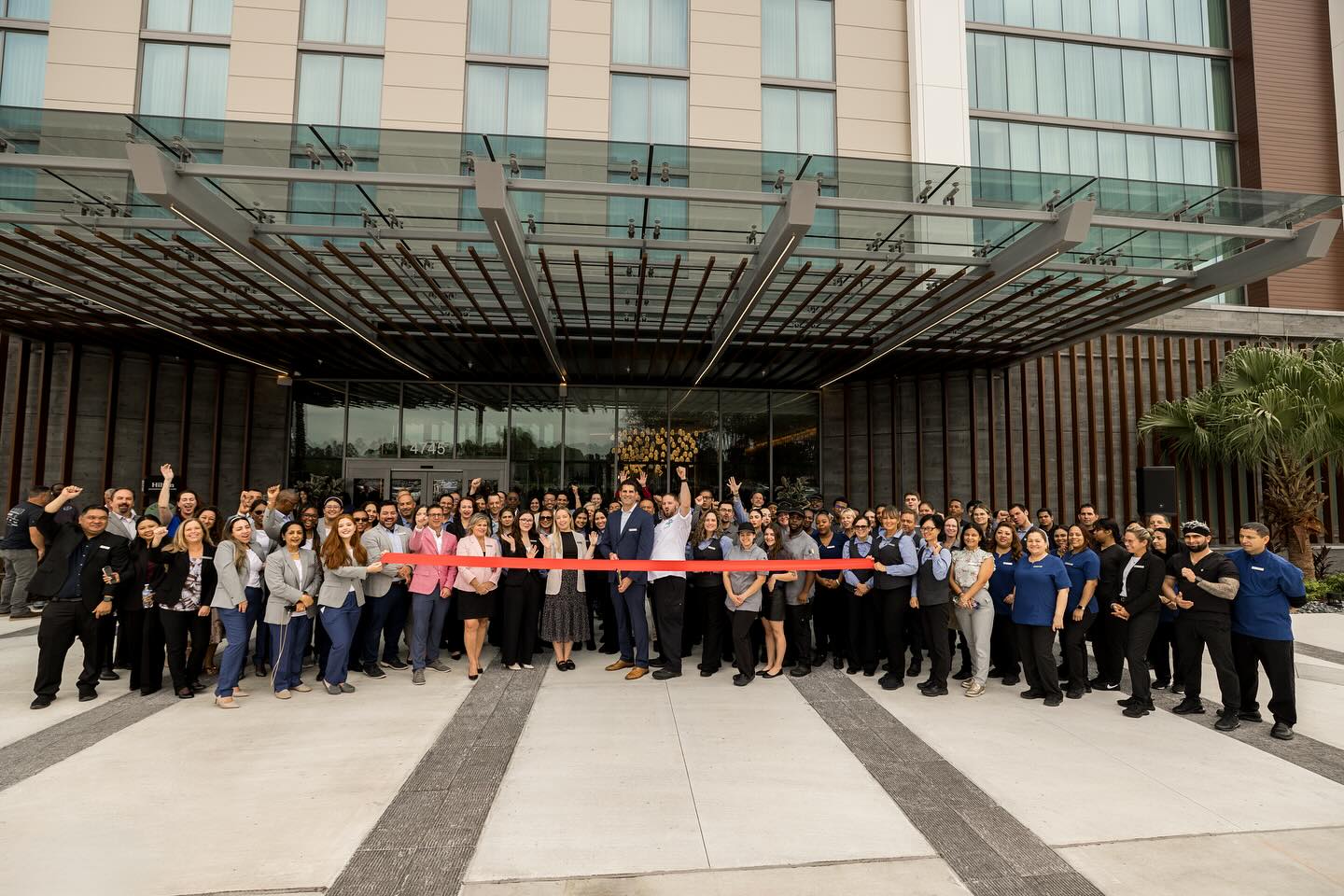 Last week, @carlibrinkmanpr had the absolute privilege of helping @concordhotels , alongside @hilton , @mayoclinic , and the team at Whitman Peterson, open the new @hiltonjaxmayoclinic - the first Hilton Hotels & Resorts property in Jacksonville and the first new build full service hotel in the market in nearly two decades! We can't say enough about what an honor it has been to work beside this incredibly hard-working management and leadership team to make this day a reality, and to work besides the amazing partners in this community, including @visit_jax and @jaxchamber .... and it's only the beginning! This talented hotel team will continue to work hard daily to welcome guests to this property and create memories for all who stay.
Thanks to my team, the amazing team and especially @erica_badgley , @concordfloridacollection , the @hilton PR team, and of course, @annepodlecki and @bobbyjstudio for your support on the PR & comms and marketing front!
.
.
.
.
#hotel #hilton #newhotel #travel #floridatravel #floridahotel @visitflorida @visit_jax #jacksonvile #beachtravel #travelpr #media #travelmedia #travelwriter #contentcreator #travelinfluencer