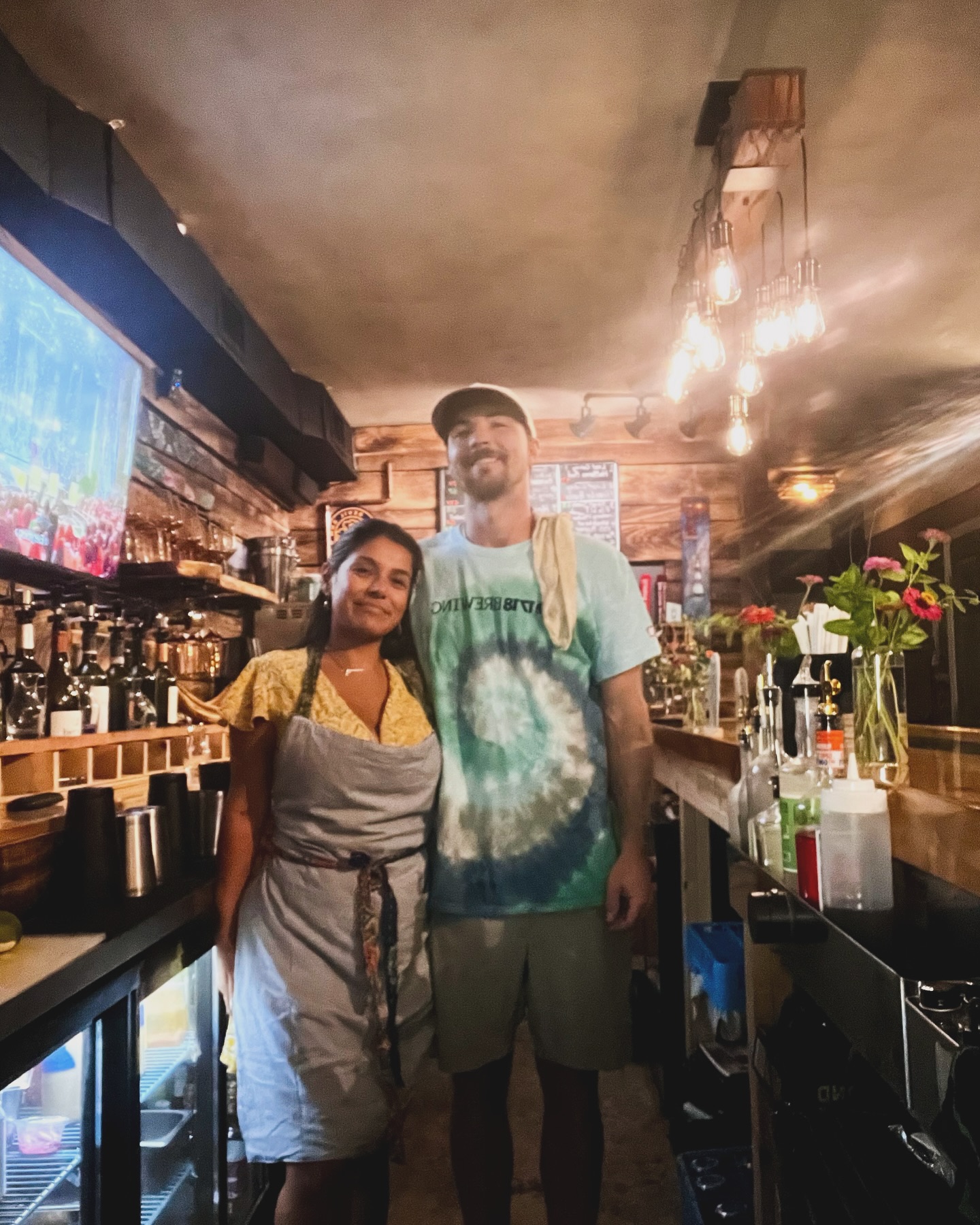 🎉 Happy Birthday, Seth! 🎉
Today, we’re celebrating the guy who truly makes Huanchaco special! Your incredible woodwork is what makes our bar unique, and your skills as the beer master keep our 20 taps exciting and our beer cooler rotating.
Juggling a full-time construction job while ensuring our craft beer selection is always on point is no small feat! Your passion for great beer make every visit memorable.
Thanks for all the hard work you put in. Here’s to you on your special day—may your year be filled with more laughs, great brews ❤️🎉