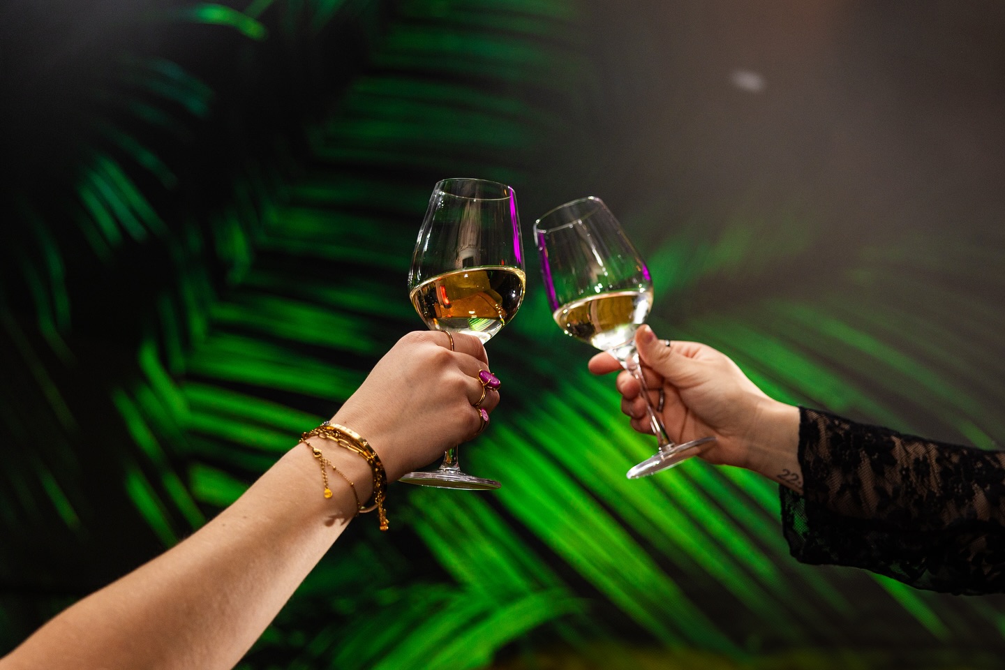 A little fruity. A little flirty. ๐๐
#bonabosocialclub #whitewine #cheers #zwolle #cheers