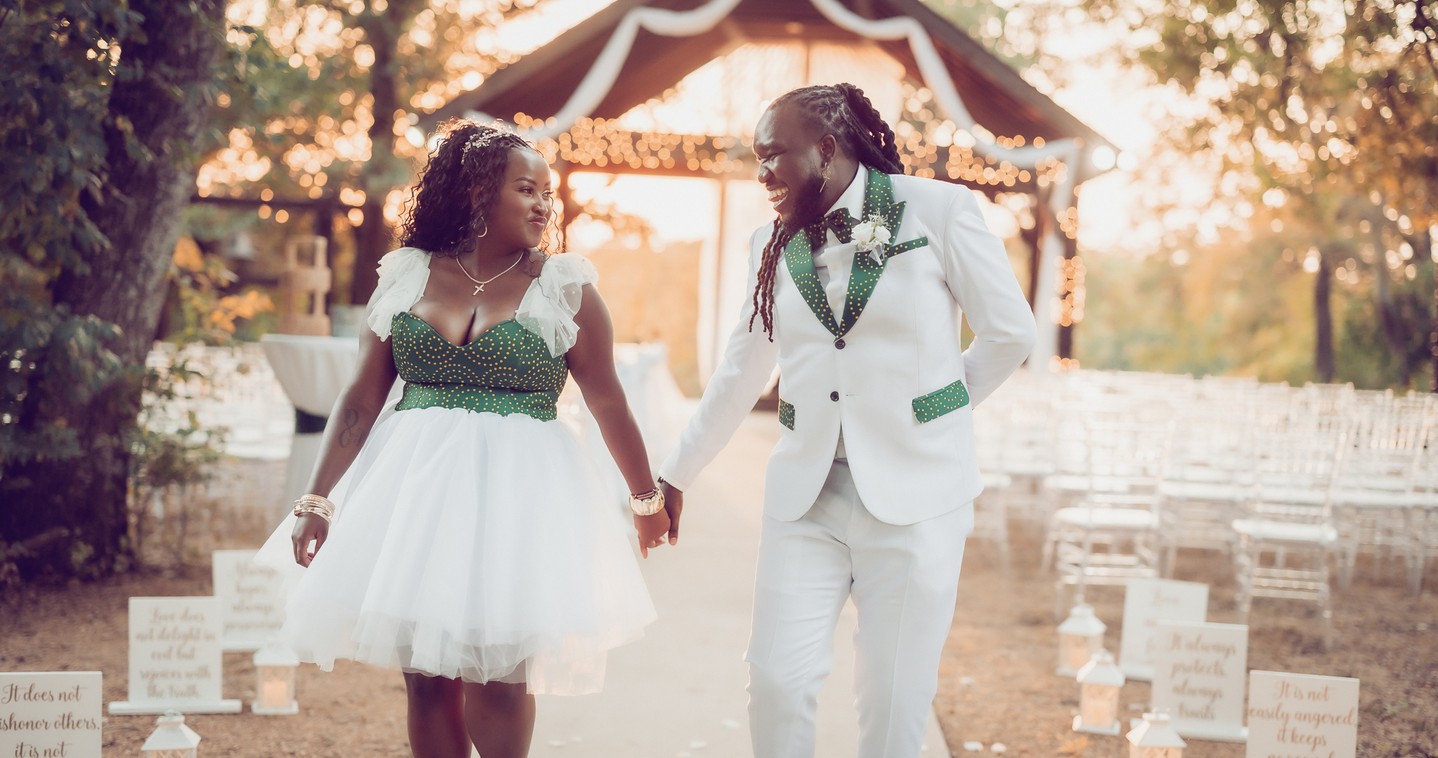 Planning your dream wedding? 📅✨ Let’s make sure we capture every unforgettable moment! From the first look to the last dance, it’s all about having the right timeline. Trust me, with a little planning, you’ll enjoy every second of your special day. ❤️🌟 Got questions on how to get started? I’m here to help!
#WeddingPhotography #TexasWeddings #Engaged #HouseOfLightPhotography #DallasWeddings #FriscoTX #McKinneyTX #FortWorthTX #SouthlakeTX