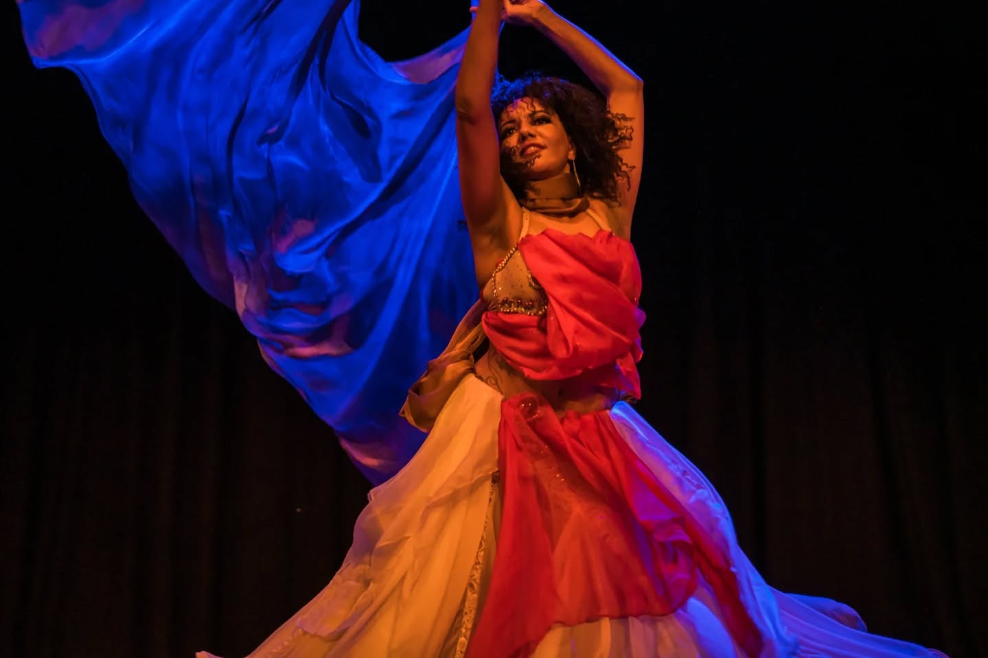 Images from our Magic Hafla, show staged at the Sean O'Casey Theatre on the 5th of October 2025. Artistic and Executive Production by Cida Arcanjo. Photos by Zofia J Photography.
✨💃✨
Get ready for our next event: A Night At The Harem 2026
🔥🔥🔥
#bellydance #lovebellydance #bellydancequeens #dublinbellydance #yallabellydance