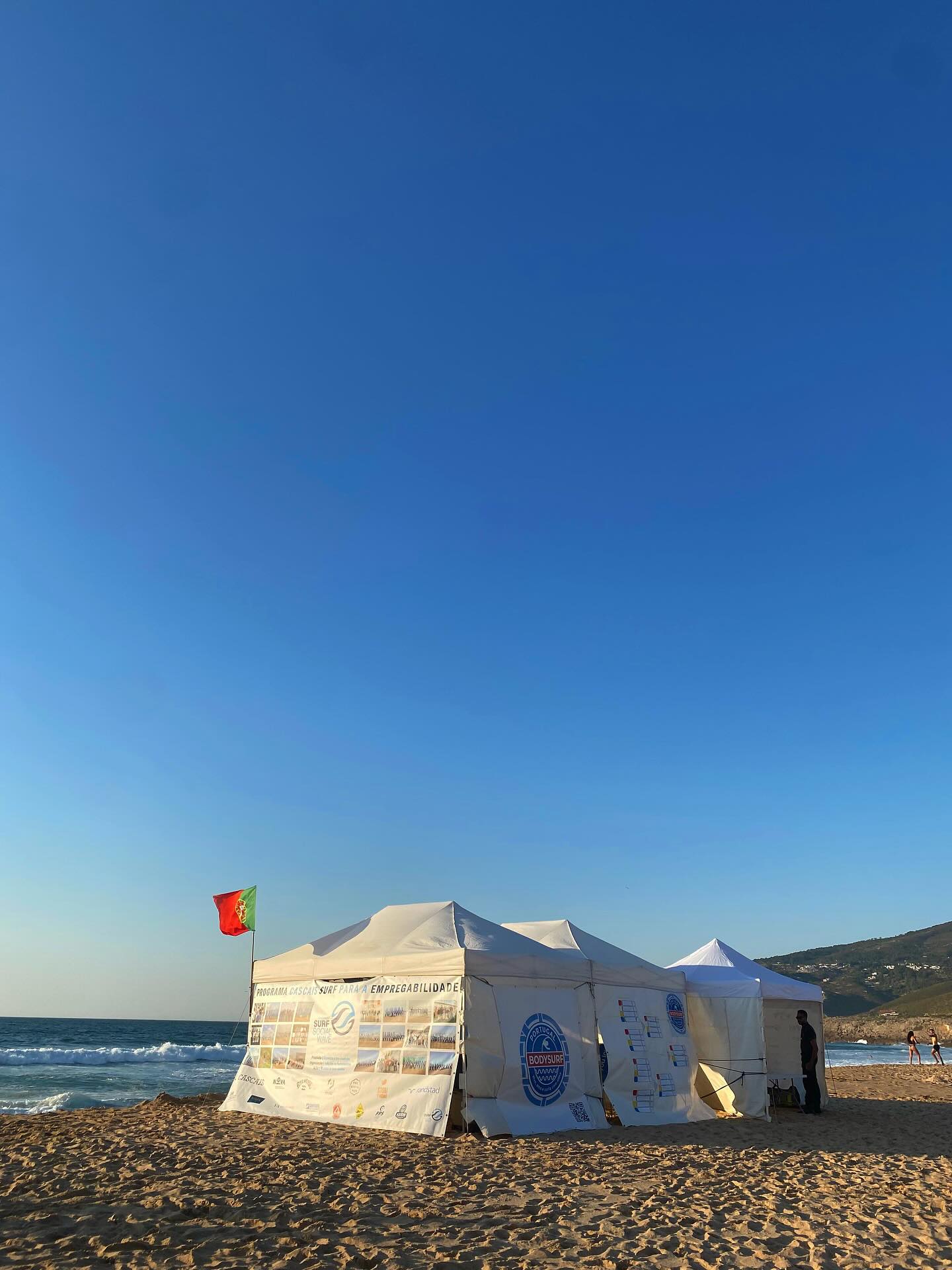 Tudo a postos para a 5ª e última etapa do Campeonato Nacional de Bodysurf 2025 - Cascais Pro ‘25.
Amanhã, dia 11 de outubro, na Praia do Guincho, Cascais.
Check in atletas: 09:00
Previsão de início da prova: 09:30
#bodysurf #bodysurfportugal #cascais #campeonatonacional #portugal