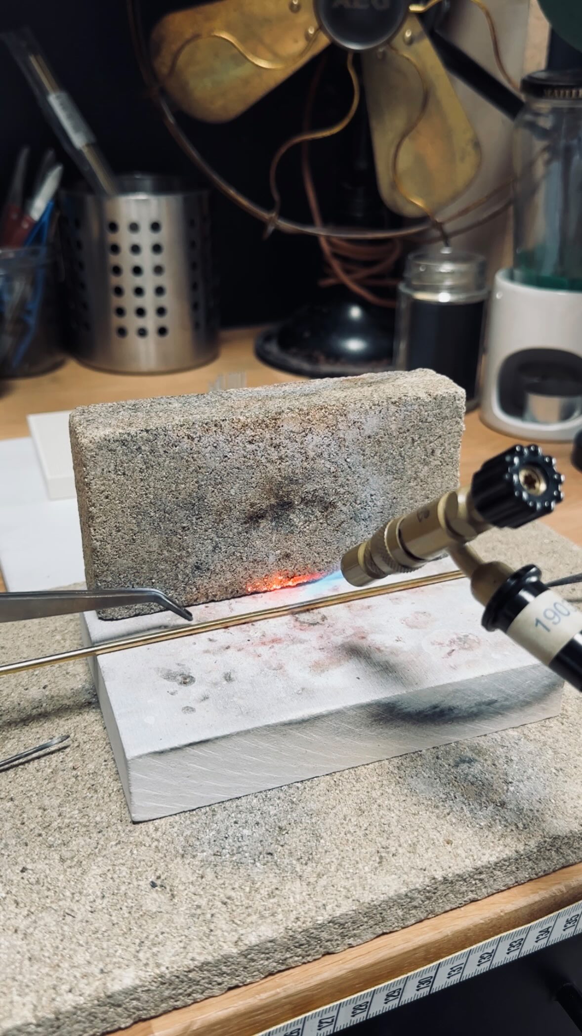 LEON
De l’amour à votre poignet ♥️
Je continue vos commandes avec toujours autant de passion et de plaisir de faire une heureuse !
#amoodz #braceletpersonnalisé #fabricationartisanalefrançaise #bijouxcreateur #bijouxfaitmain #bijouxmadeinfrance #amoodzbijoux