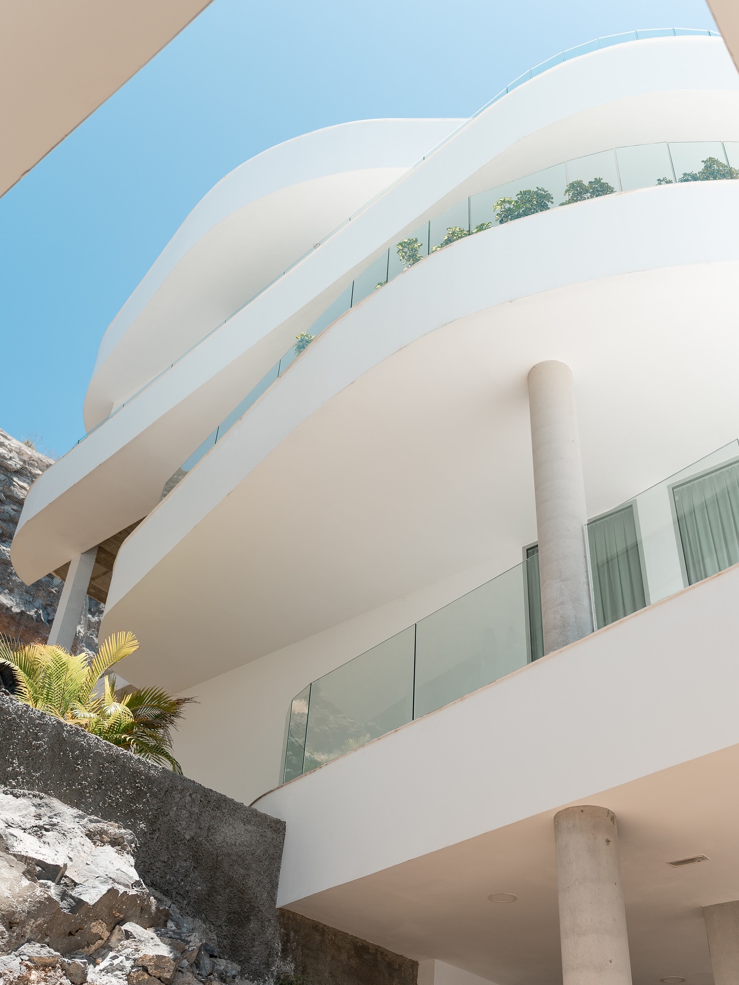 Which apartment has the best sea view, you ask? 👀
That’s probably the most common question we get when guests are booking their stay at Crystal.
But here’s the thing — it’s actually not something you need to worry about 🤭
Crystal was built on the highest ridge of the hill, offering even better views than the official
panoramic viewpoint where everyone stops for photos 😉
Plus, all apartments start from the second floor upwards — meaning every single one sits
above the main street, with an open, uninterrupted view of the Atlantic Ocean, La Gomera, and
the Los Gigantes cliffs.
So really… there’s no wrong choice here 🌅
What’s one of your must-haves when booking a place to stay? Let us know in the comments 👇🏽
___
#visittenerife #discovertenerife #vacationapartments #holidayhomes #holidayapartments #holidayrentals #luxuryrentals #luxuryrental #tenerifevacation #vakantiewoning #vakantieappartement #vakantiehuis #vakantiehuisspanje #vakantieinspanje
• Luxury holiday rental Tenerife, luxury holiday apartment, luxury apartment Tenerife, vacation apartment, boutique rental Tenerife, Hermosa Rentals