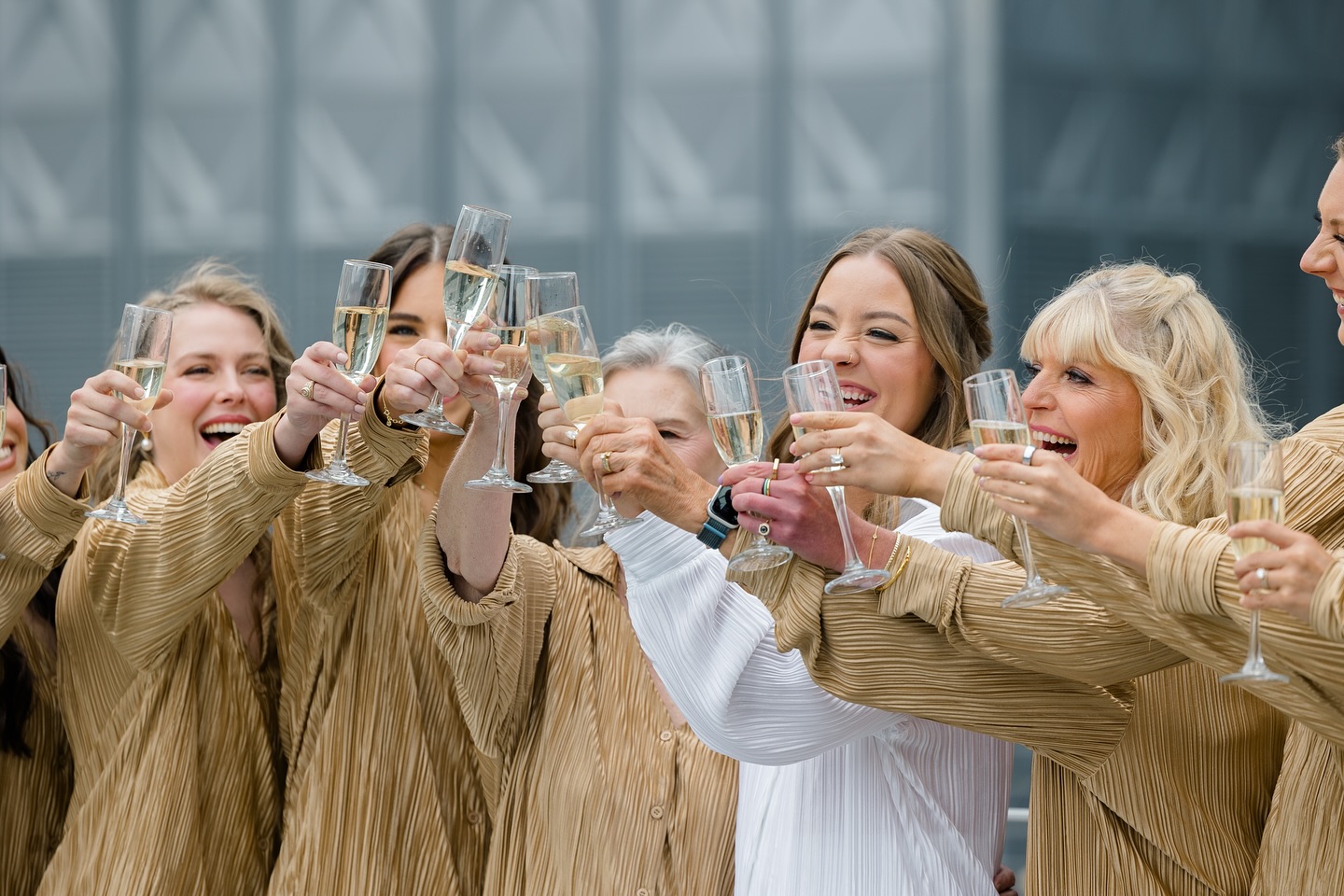 Cheers to the weekend!
#champagneglass #eventrentals #dallasrentals
@haileymariewedding
@venueat400northervay
@boxwoodcatering