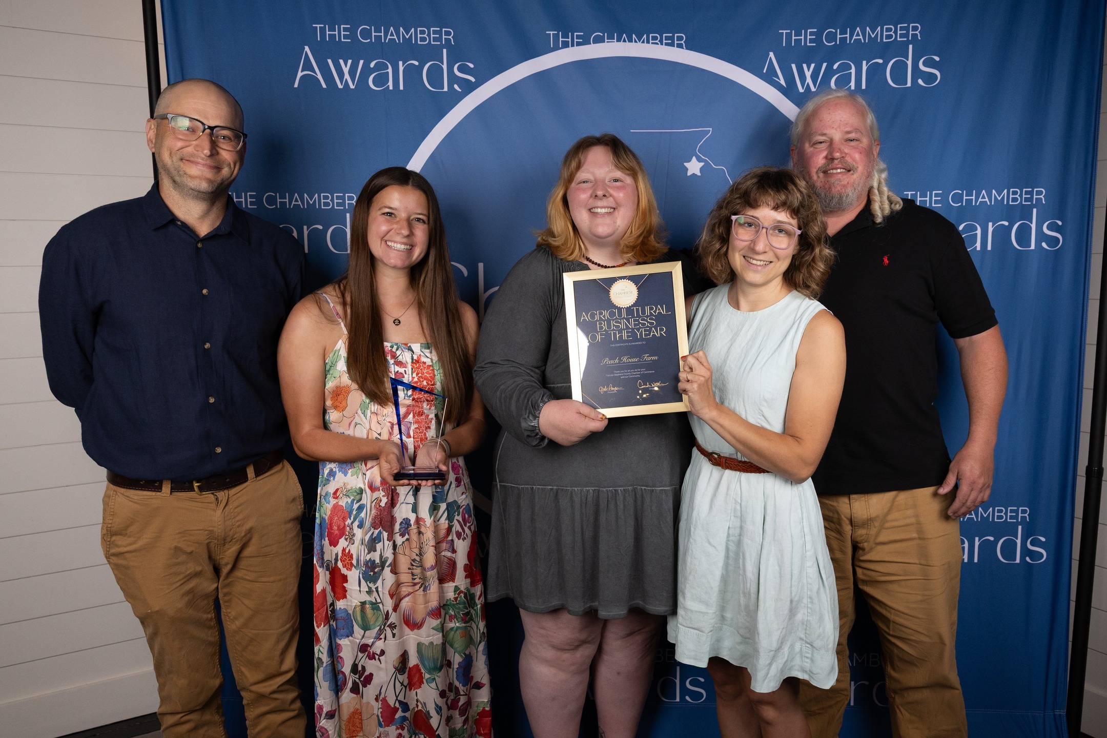 Thank you Toccoa! ❤️ We are honored and proud to be your choice for Agricultural Business of the Year! We couldn't do it without everyone who's been a part of our amazing team, and of course, all of the lovely people who visit our farm for one reason or another. Thanks as well to the Chamber of Commerce and The Venue at Broken Bridge for hosting another beautiful awards dinner! Here's to more farming in the years to come. 🥂
Sincerely,
Team Peach House 💌