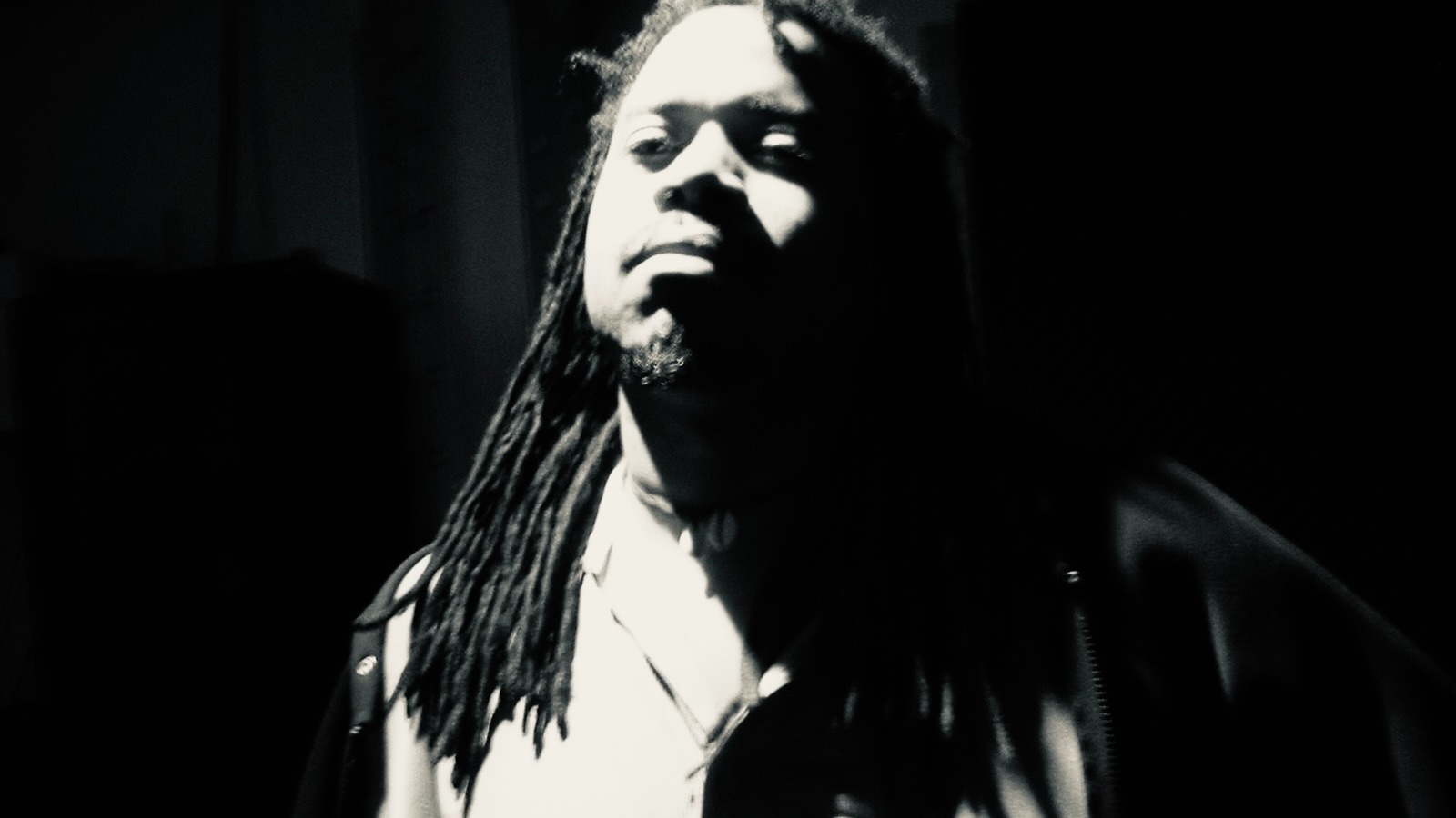 Announcing the inaugural Greg Tate Day event. Join us October 19 for a community procession, a @burntsugararkestra offering, and the unveiling of Greg Tate Horus in Harlem — a public artwork by @brettcookstudio at 134th St & St. Nicholas Ave (approved by NYC Parks’ Temporary Art Program).
Maximina Juson writes with love, memory, and fire in "Greg Tate Day Is Not Just a Tribute. It’s a Civic Act" reminding us that Greg was never merely a critic or commentator, but a cultural architect, a mentor, a provocateur, a community-maker. Link in Bio
#GregTate #GregTateDay #CivicAct #Legacy #Culture #Activism