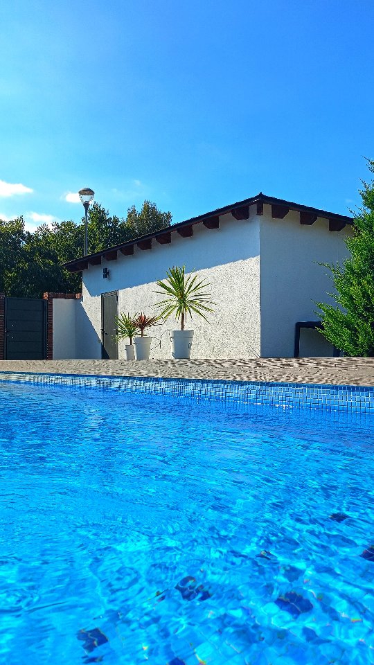 Aquí la vida se disfruta con calma, con pausa y con presencia.
Ca La Mary no es solo un destino, es una forma de sentir. ✨🌿
#CaLaMary #vidreres #girona #costabrava #casaconencanto #casaconpiscina
#petfriendly #slowliving #alquilervacacional #findeslow #vivirconcalma
#escapadarural #rinconesconencanto #descubrecatalunya