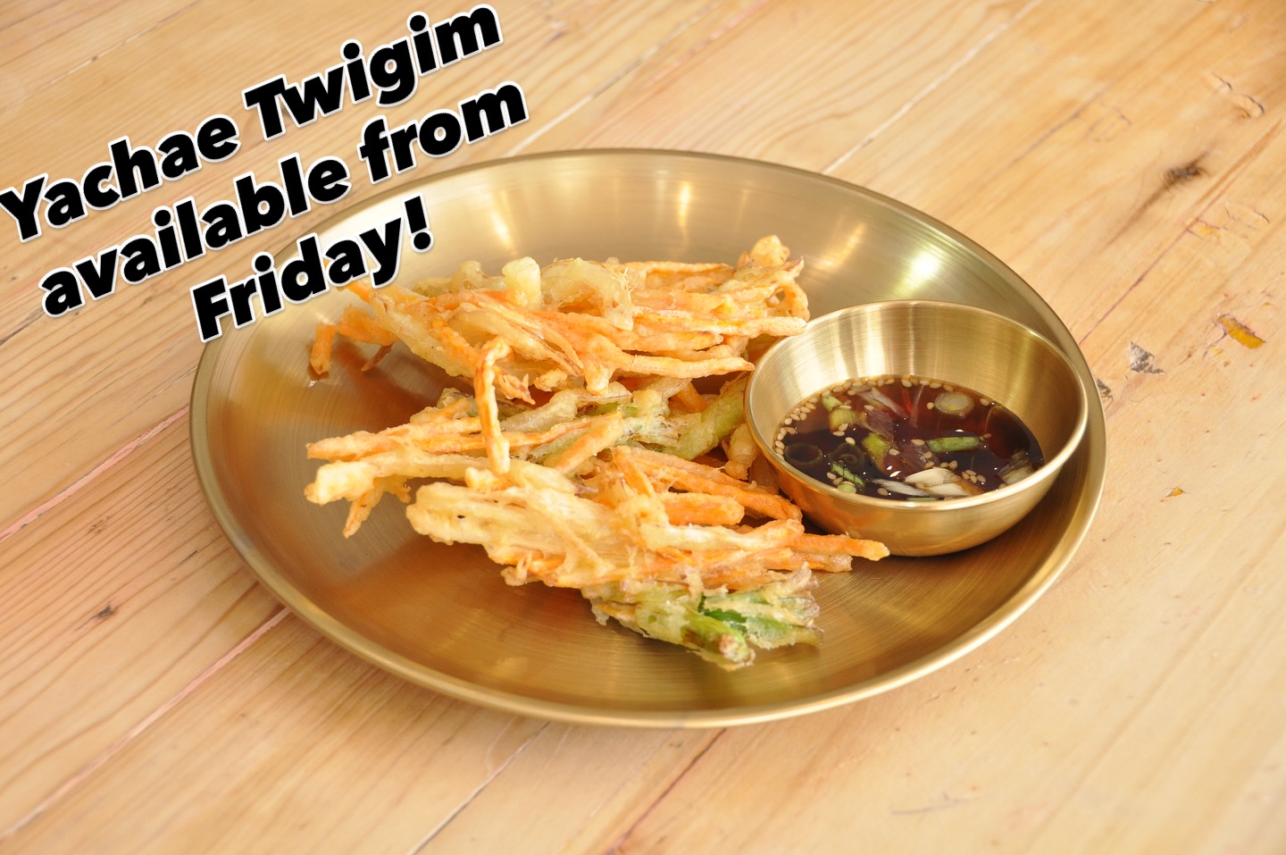 New starter alert 🔥 Say hello to our Yachae Twigim (야채튀김) — Korean-style vegetable fritters that are light, crispy, and dangerously moreish. Made with sweet potato, onion, carrot, and spring onion, each piece is coated in our delicate batter and fried until golden perfection.
Served with our homemade dipping sauce, this one’s the perfect crunchy bite before your main — or just because you deserve a treat 😉
✨ Launching this Friday — come try it fresh and golden!
#OhMyKimchi #ExeterEats #KoreanFoodUK #YachaeTwigim #KoreanStarter #CrispyGoodness #FoodieFinds #ExeterFoodies