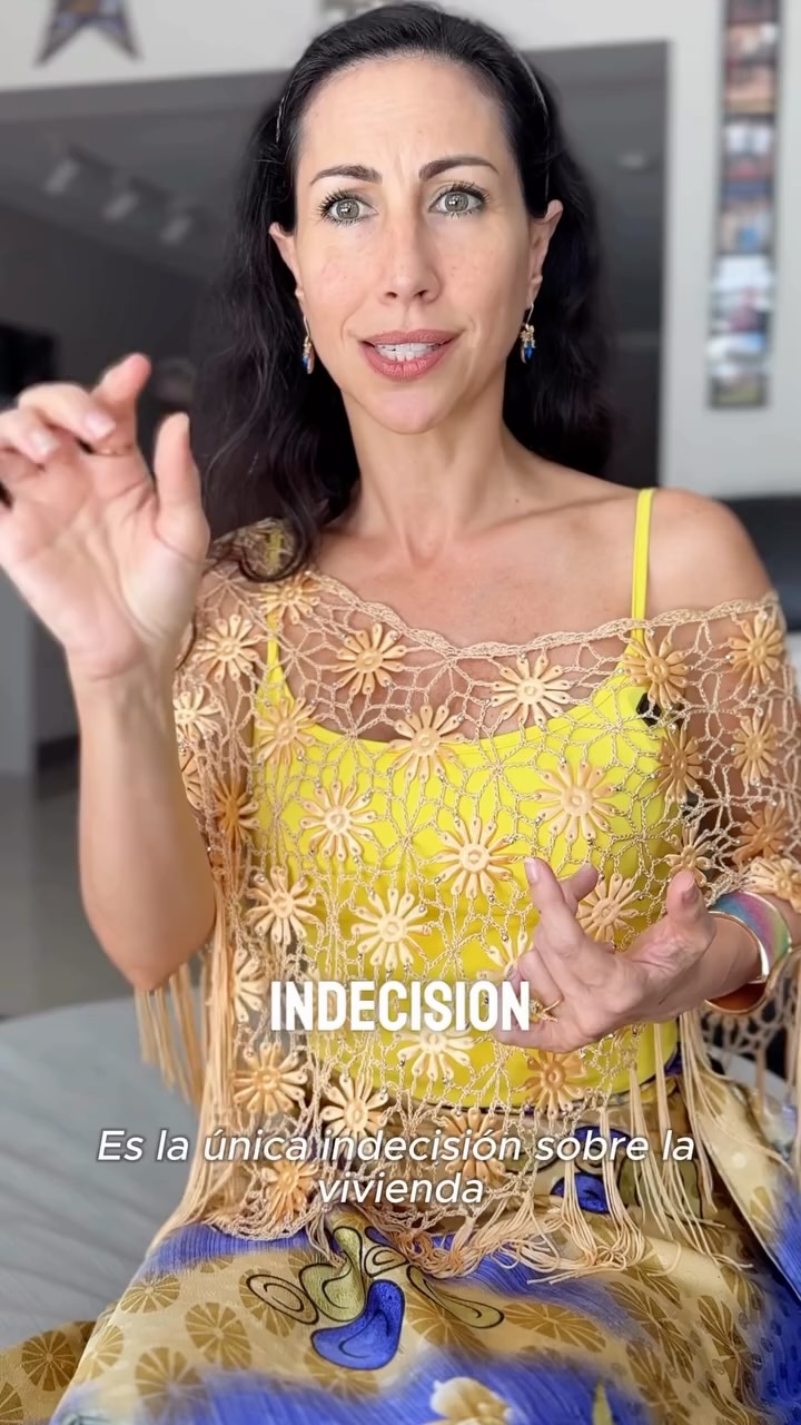 You’re not broken, you’re simply remembering through your body.
#EmotionalHealing #BoundlessHealingHands #HealingJourney #TransformFromWithin #EnergyMedicine #EnergyMedicine #LifeInAlignment #FloridaLifeCoach #MiamiLifeCoach #AmazonBooks