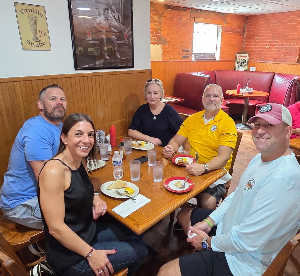 We can’t wait for more smiling faces 😊 on our FINAL #NorthEastFoodTour of this season this Sunday! The weather looks GREAT ☀️ and we have just a few spots left for YOU! Limited tickets available at www.eriefoodtours.com