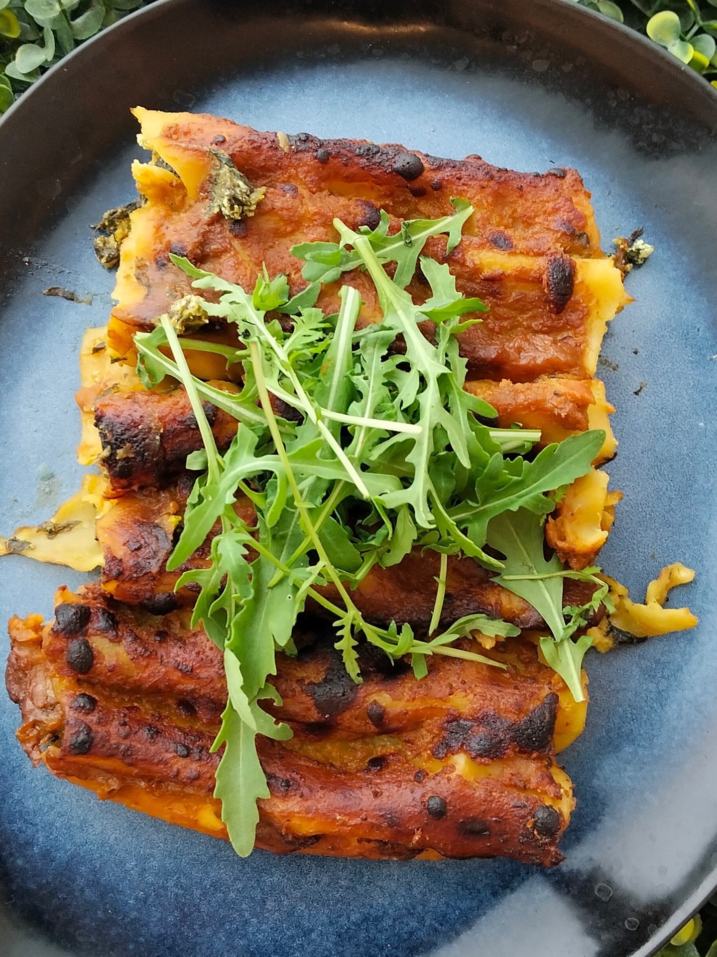 Meet our Cannelloni Pasta! ✨
These tube-shaped delights are stuffed with fresh ricotta and spinach and finished with a homemade tomato sauce—the perfect vegetarian treat! 🌱🍅
We also served a meaty version, filled with our rich beef & pork ragu and topped with tomato & Fior di Latte mozzarella—a true comfort food favorite! 🥩🧀
This special has been a hit over the past few weeks—thank you all for loving it as much as we do! ❤️
#Cannelloni #PastaLovers #VegetarianDelight #ComfortFood #ItalianFood #FoodieHeaven #HomemadePasta #Ragu #Mozzarella #Foodstagram #FoodLovers #PastaPorn #InstaFood #Yummy #DeliciousEats #ItalianCuisine