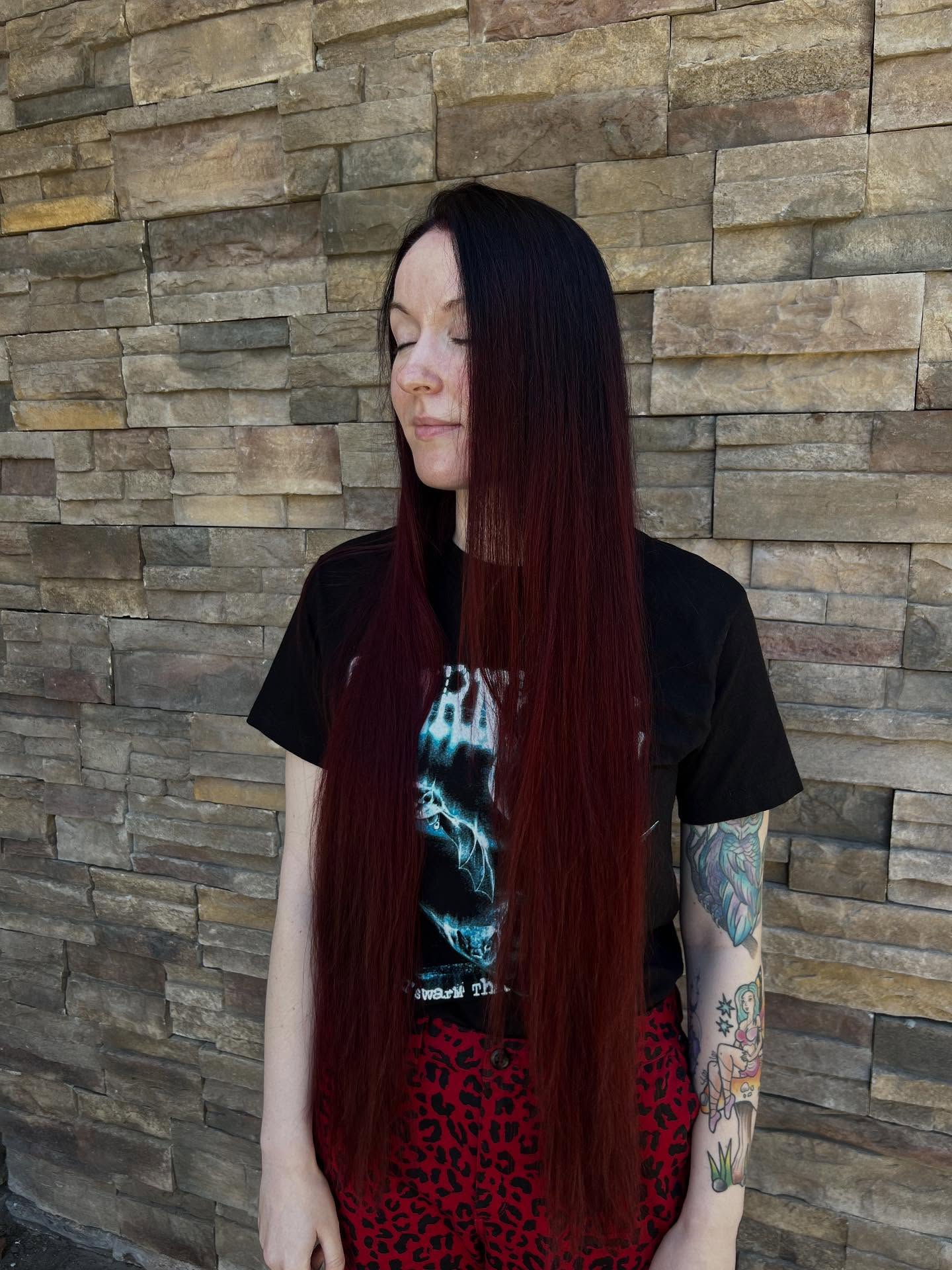 Two projects done on Hailey’s extremely long hair. First one deep, rich, and bloody 🩸 the second bright and fiery🔥 we achieved both looks without bleach❣️🥀👹 color done by Cherish