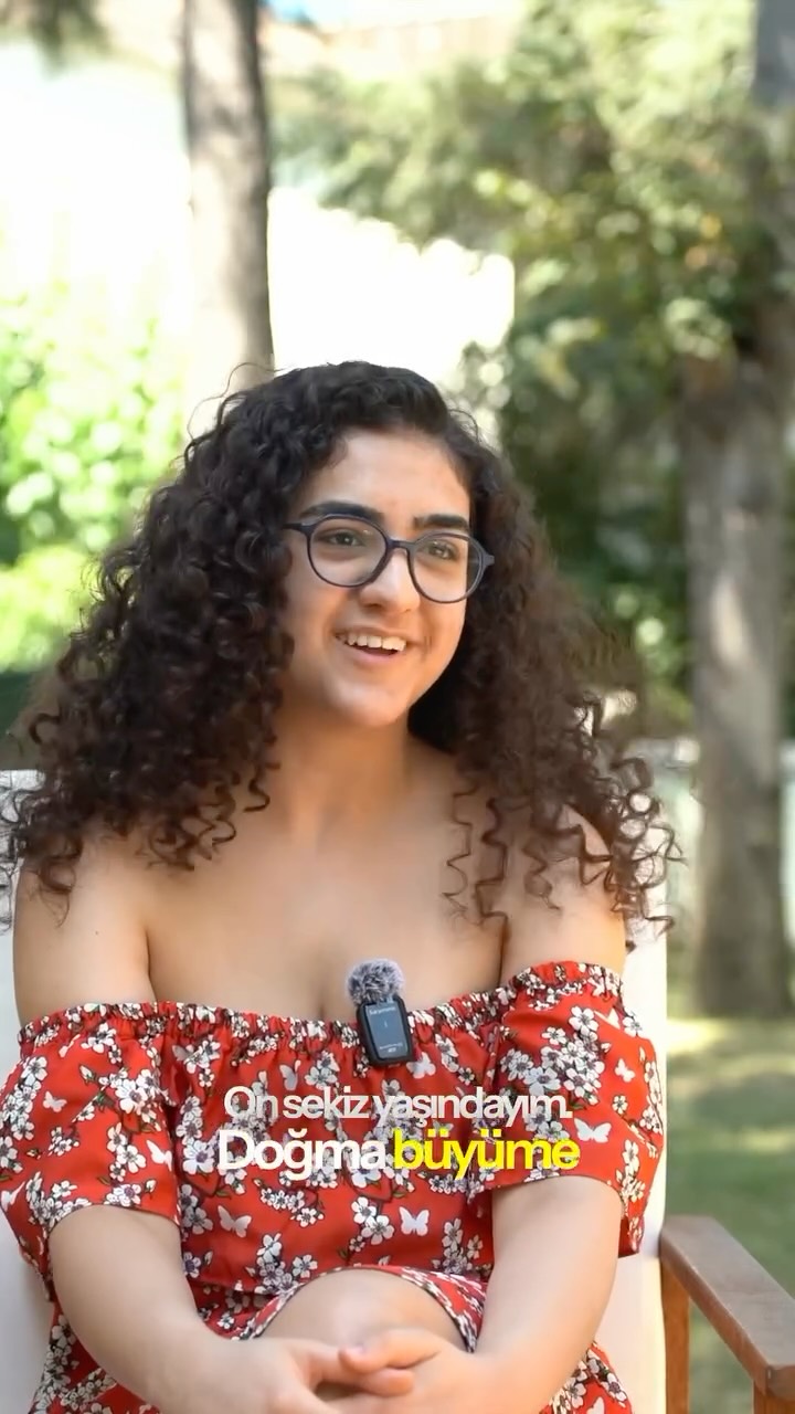 🎓 Amerika’da tam burslu eğitim hayalini gerçeğe dönüştüren İrem, Universal Counselor ile tanışma ve danışmanlık sürecindeki deneyimlerini bizimle paylaştı! 🇺🇸✨
Hayalinden hedefe giden bu yolculukta ilham almak isteyenler için birebir! 🌟
💻 www.universalcounselor.com
☎️ +90 (551) 388 95 45
📧 contact@universalcounselor.com
📍İSTANBUL - Levent Mahallesi, Sümbül Sokak, No: 53
Beşiktaş, İstanbul
📍ANKARA - Mutlukent Mah. Eymur Sokak, Kedi Seven Cd.
No :3, 06800 Çankaya/Ankara
#UniversalCounselor #BaşarıHikayeleri #ÜniversiteTercihi #YurtdışıEğitim #EğitimDanışmanlığı #YurtdışıDanışmanlık #DoğruÜniversite #ÜniversiteKabul #SAT #Application #ApplyNow