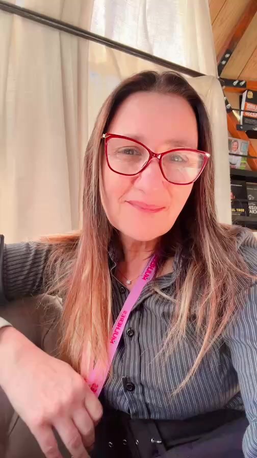 Recadinho de gratidão !!!!
Siga agora @mulheres_extraordinarias_anjo e FAÇA PARTE DESTE MOVIMENTO DE HISTÓRIAS REAIS !
Entrem no canal
Na Bio meninas !