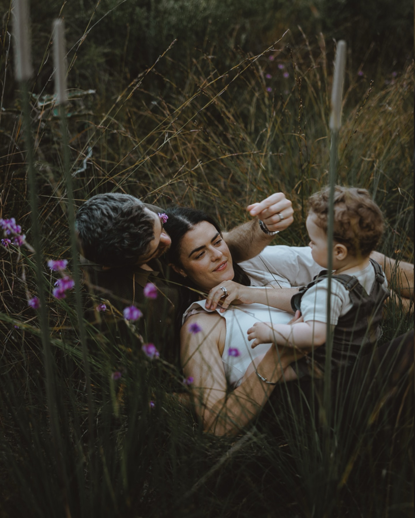 It always feels so meaningful photographing families in the places that mean the most to them. 🌿
For this session, we wandered through the reserve where they take their afternoon walks — the same track they carry their little boy every day, watching the trees sway in the breeze and spotting birds.
They wanted to remember this season — how small his hand feels in theirs, how quickly he’s growing, and how this simple walk has become part of their story.
Because one day, he won’t fit so easily in their arms — but they’ll always have these photos to remind them of what it felt like.
#HomeSession #FamilyPhotos #MotherhoodUnplugged #SlowLiving #FamilyConnection #DocumentaryFamilyPhotography #familyphotographerrockhampton