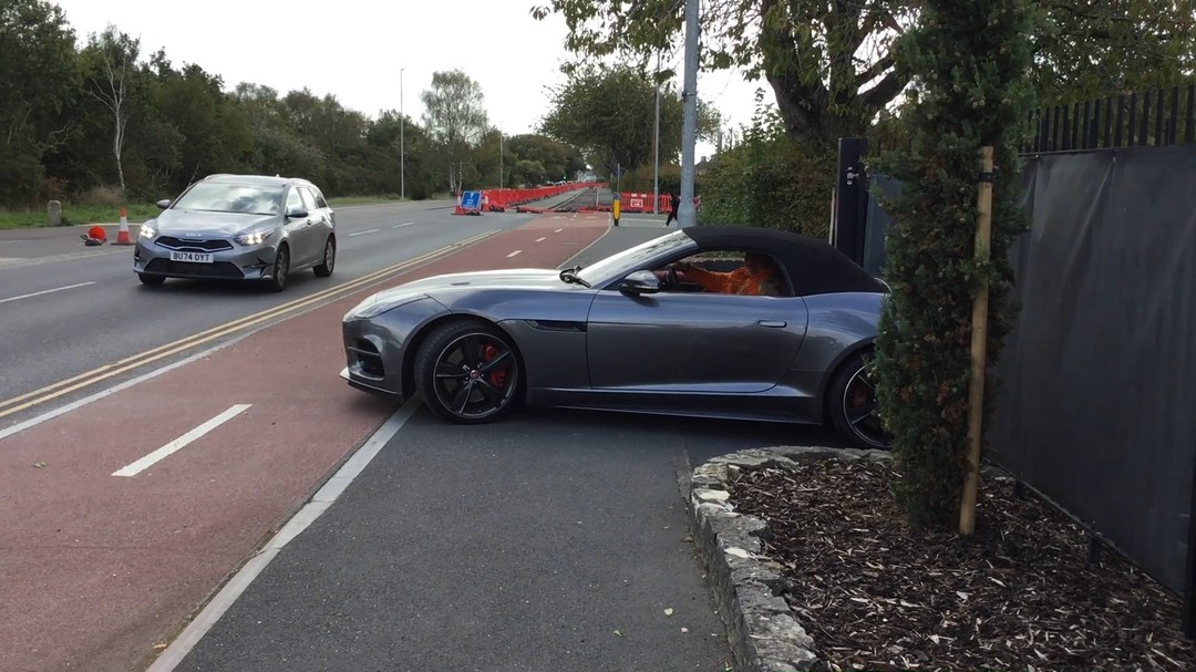 Whether you're mad for a Mercedes, loopy for a Lamborghini, fanatical about Ferraris or think Porsches are perfection, there's a great range of cars here at our Supercar Day, thanks to the Sporting Bears! We're here until 3.30, so come and join us! 🚗