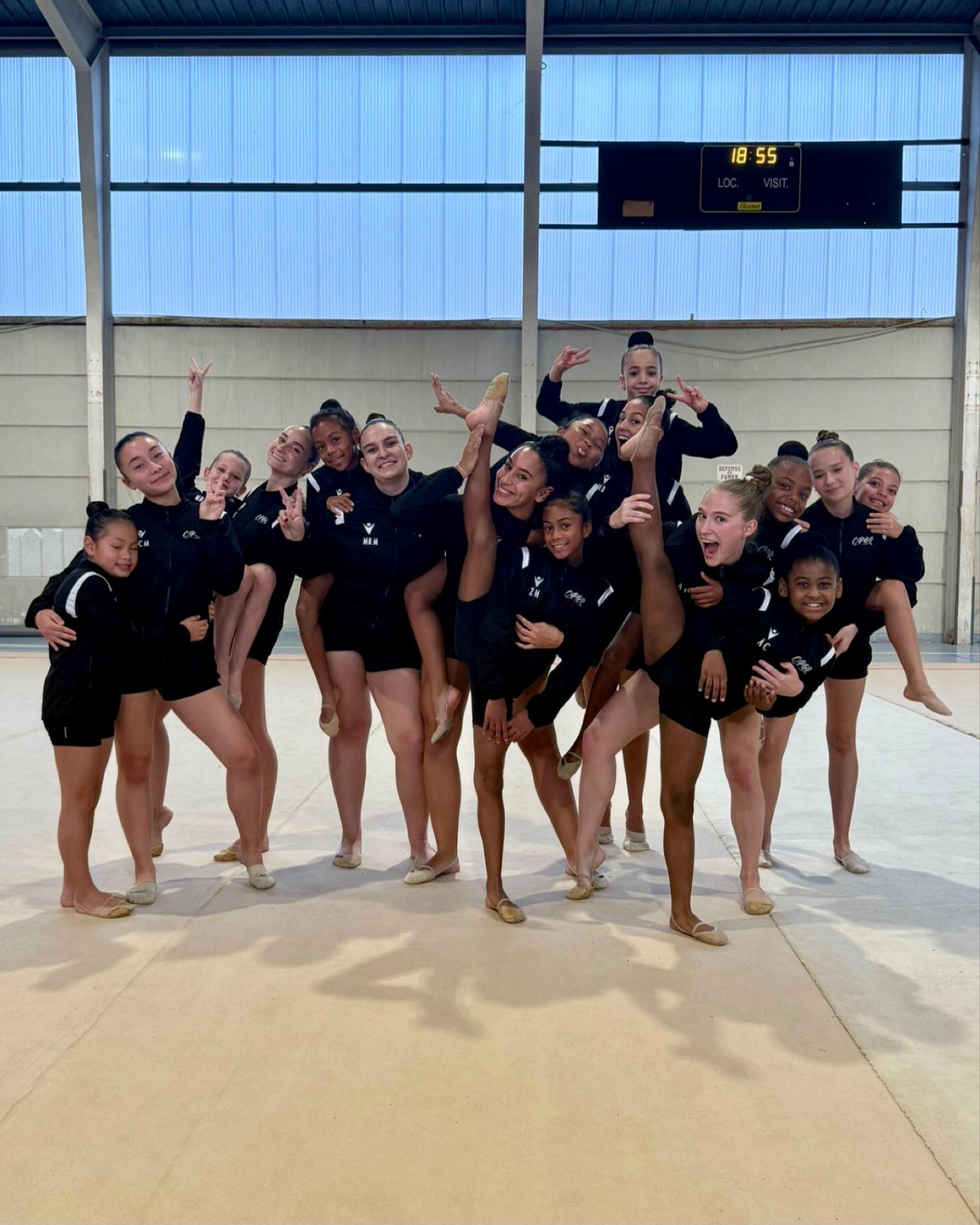 🩵 PROMOTION INDIVIDUELLE 2025-2026 🩵
Un peu de folie pour nos gymnastes qui ont hâte de commencer leur saison !