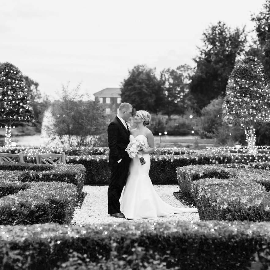 Cheers to 10 years! Three beautiful kids, countless memories, and still my favorite person to do life with. I love this perfectly imperfect life we’ve built together!
Happy anniversary, @jared1326 🤍