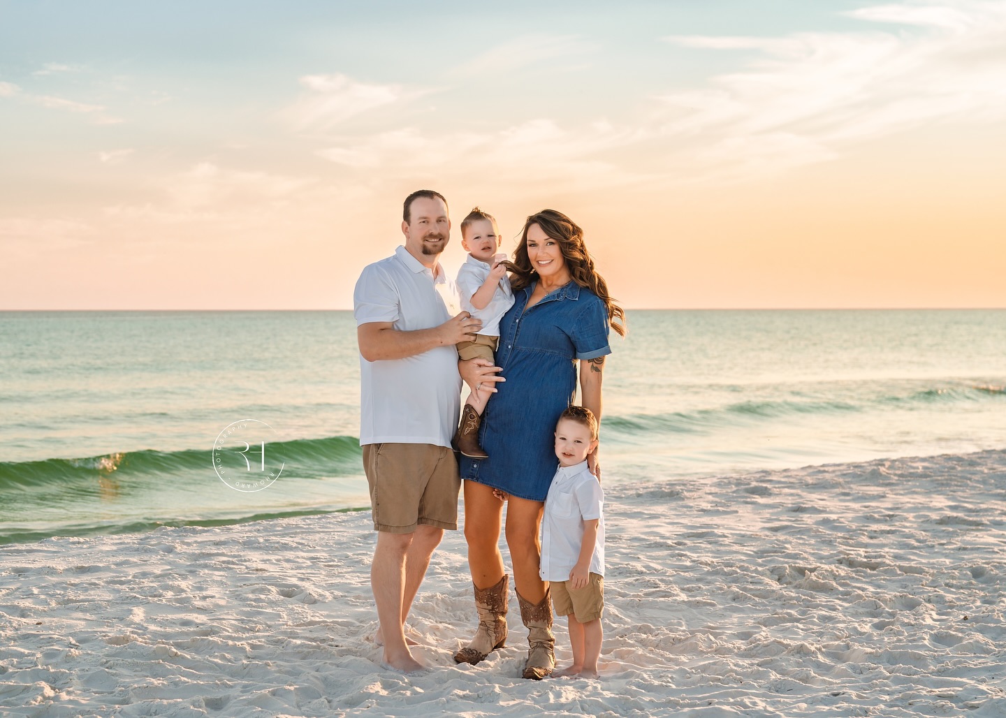 Sunset magic and sandy toes! Capturing these precious moments for a super fun crew where the littles totally ruled the day was the absolute best. They may be small but they definitely called the shots—pun intended! 📸💖🙃
#ThroughTheLens #memories #photography #familyportraits #RHphoto2019 #Destinbeach #Destinfl #destinphotographer #destinfamilyphotographer #fortwaltonphotographer #Sandestinphotographer #Nicevillephotographer #familyphotographer #30Aphotographer #seasidephotographer #Navarrebeach #Navarrephotographer #santarosabeachphotographer #childphotographer #seniorphotography #maternityphotographer #engagementphotographer #familyphotos #familyphotoshoot #photoglife #photographerslife #storytelling #sony