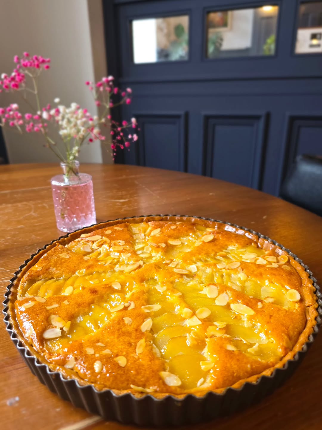 Classic pear & frangipane tart on the menu 👌