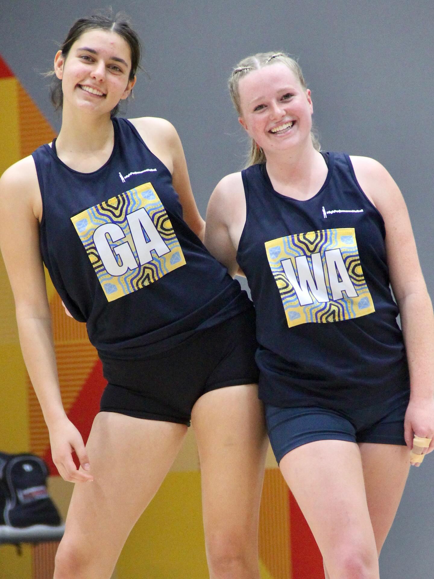 Friendships = made 🫶 #HPNNZTOUR