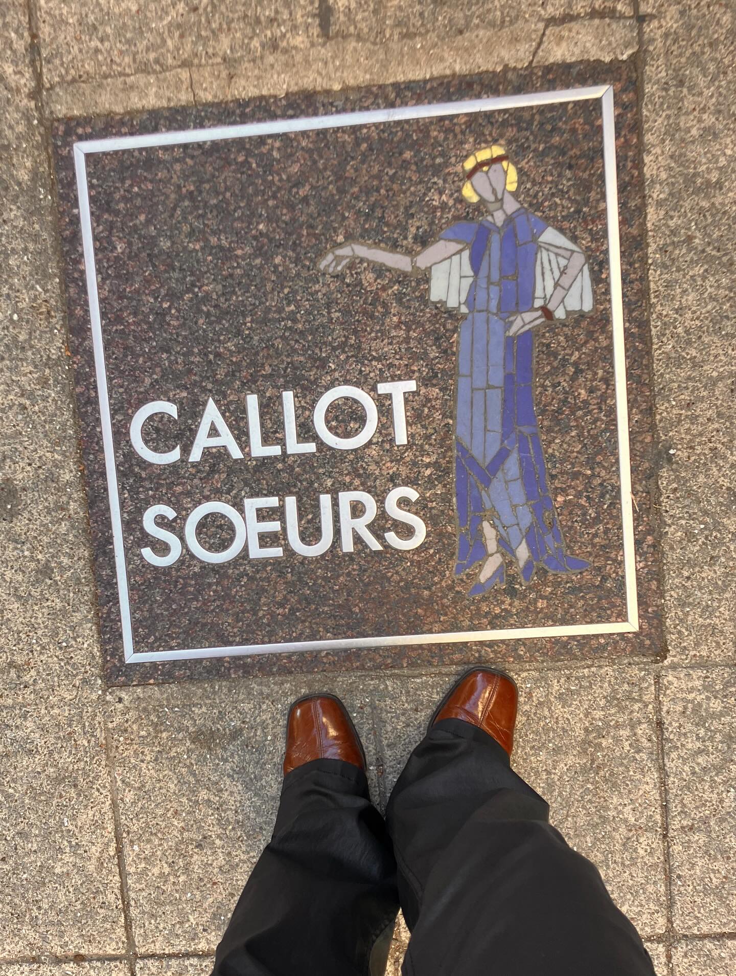 Strolling in Paris is a dream full of surprises #paris #rivedroitparis #