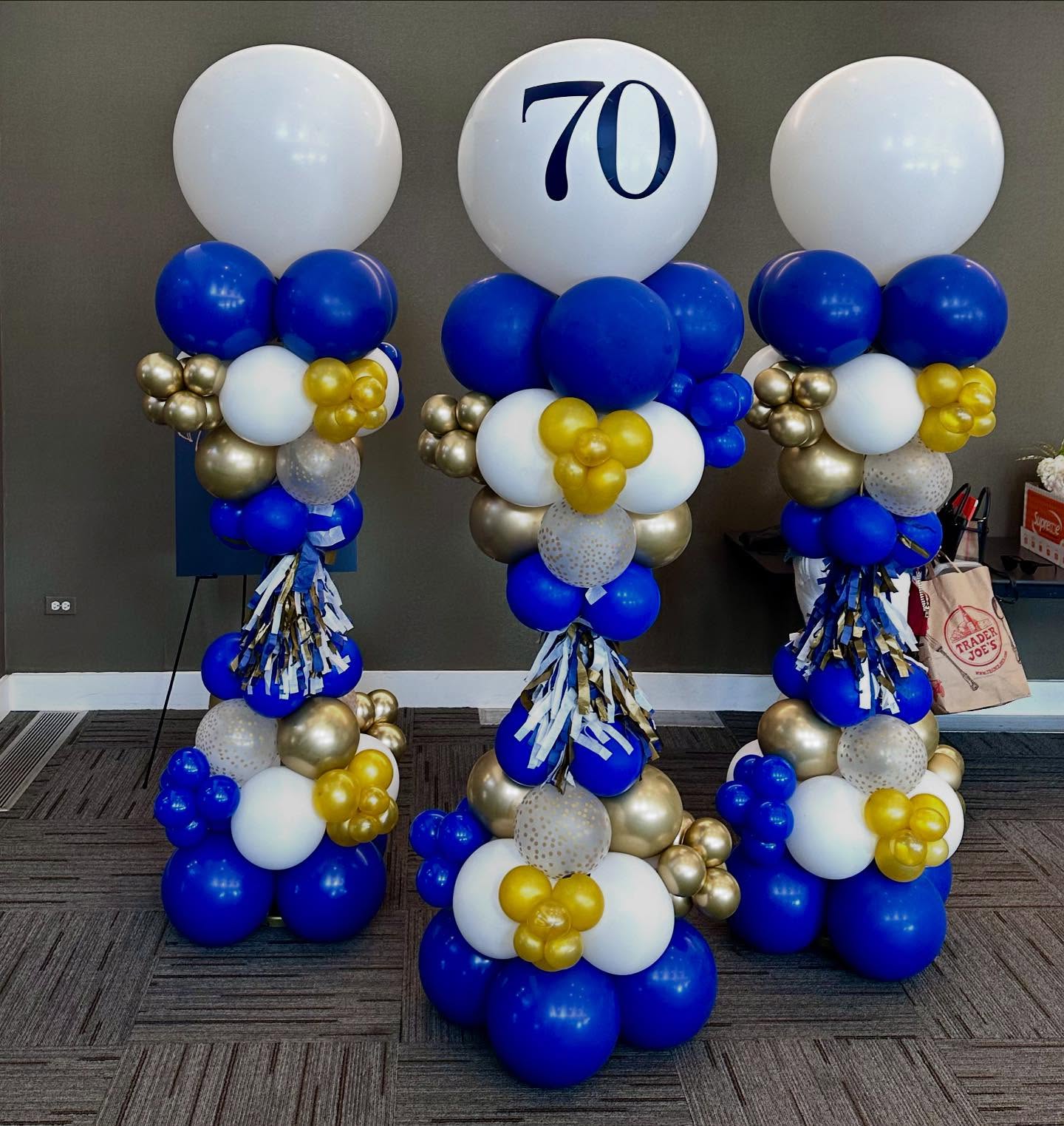 Warning: Crazy towers may cause excessive fun at any event! Balloons make all occasions more fun!
#bigballoonsco #balloons #ballooncolumns #balloonstowers #corporateballoons #balloondecor