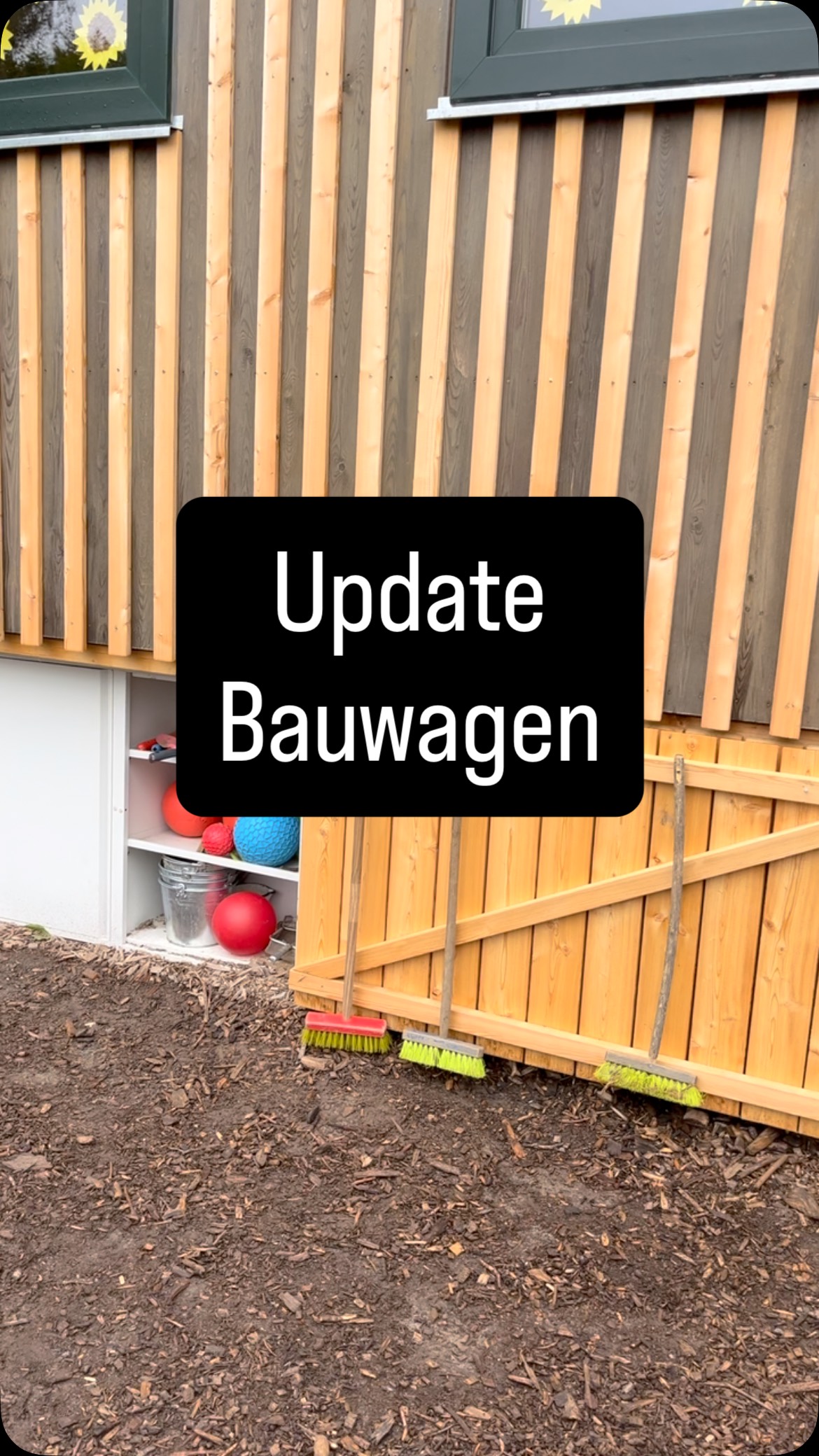 In den Sommerferien hat sich der Bauwagen und das Außengelände verändert! Wir freuen uns total und sind sehr zufrieden mit dem Ergebnis 🫶🏻
#wald #waldkindergartenliebe #waldkindergarten #waldkindergartenpädagogik #waldliebe #bauwagen #kindergarten #kita #waldkita #vlotho