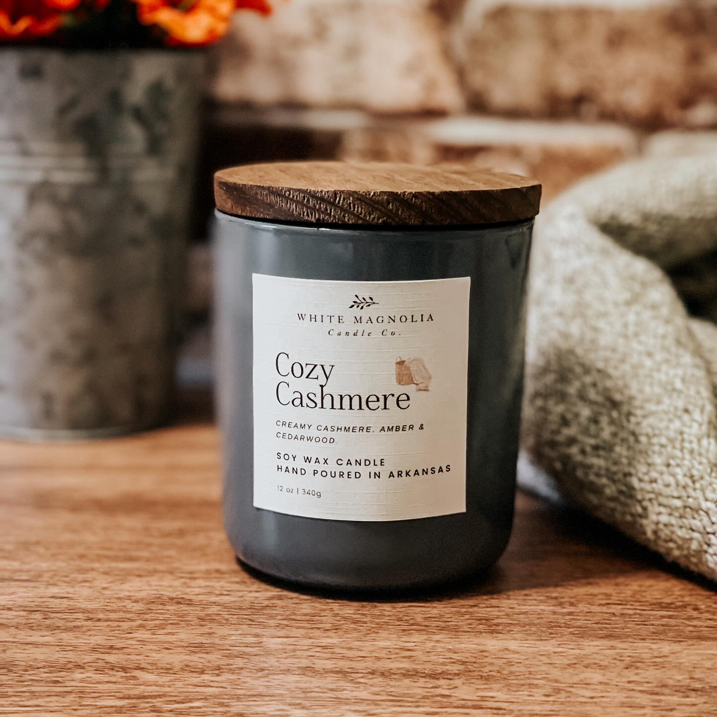 Cozy Cashmere Scented Soy Candle
Creamy Cashmere, Amber & Cedarwood
Each candle is made with 100% Natural Soy Wax & hand-poured into a reusable jar. We only use lead-free cotton wicks & phthalate free premium fragrance oils, infused with essential oils. No other dyes or chemicals are added.
12 oz. candle burns approximately 75 hours
www.whitemagnoliacandlecompany.com