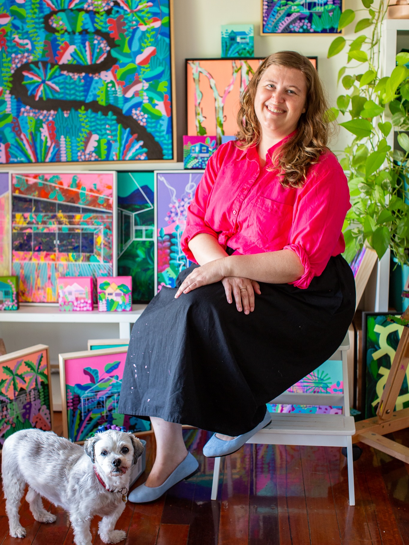 This is Amy 🌸👋🏼 And welcome to her creative, colourful world of delicate houses and heritage buildings amongst lush, subtropical gardens.
She’s created a beautiful body of work for her very first solo exhibition ‘Home | Hill | Garden | Sky’ 🌱
What a joy and an honour to capture a friend I’ve known a long time 💕 We spent time capturing her in her home studio with her paints, her brushes, the sketches and studies and adorable pets.
Watching her bloom as an artist, from our shared background in landscape architecture and urban design, has been an absolute delight. Her vibrant art is joyful and life affirming.
✨Come along to the exhibition!
1st November, 5pm
@studio_on_brunswick
#brisbaneart #brisbaneartist #moretonbayart #moretonbayartist #houseart #heritagehomes #queenslander