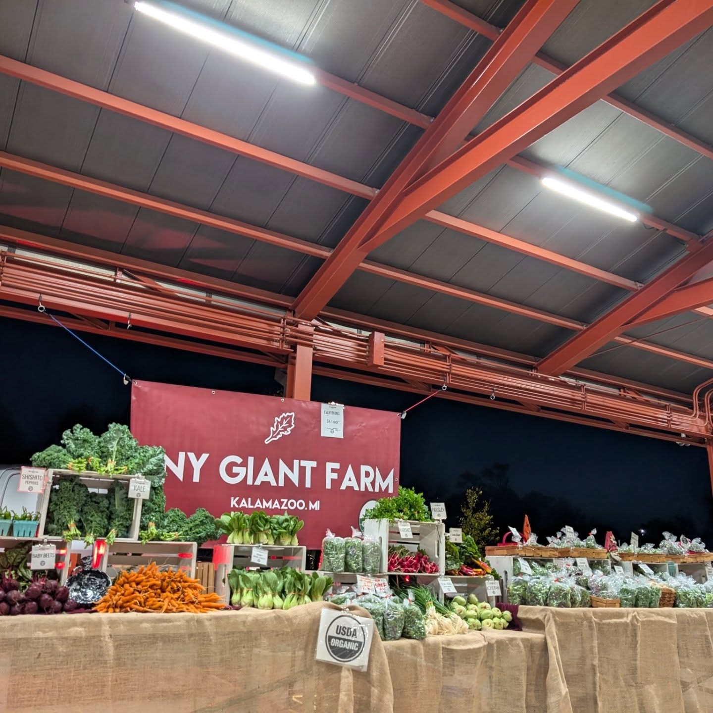 Sun's not up, but we're set up! πCome one down to market town, #Kalamazoo! @kalamazoomarket we'll be here once the sun is shining too π