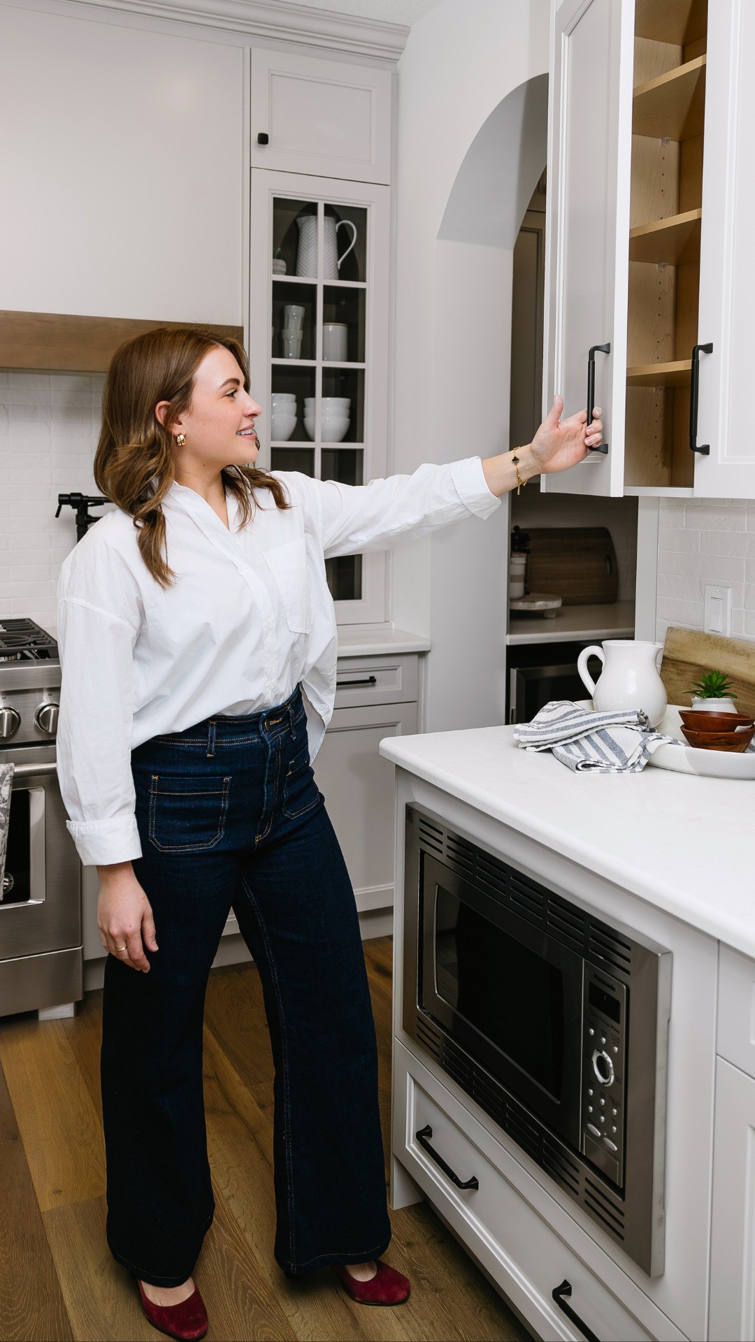 Asking thoughtful questions early on matters because it sets expectations and helps you see whether the agent is the right fit for you. This is your reminder not to hold back when it comes to asking. A professional agent will welcome your questions and answer them with openness and clarity.
With the right support, you can move forward with confidence and enjoy a smoother, less stressful journey from beginning to end.
Buying or selling is a big decision - let us help you be prepared for it!
📞 (780) 965-1544