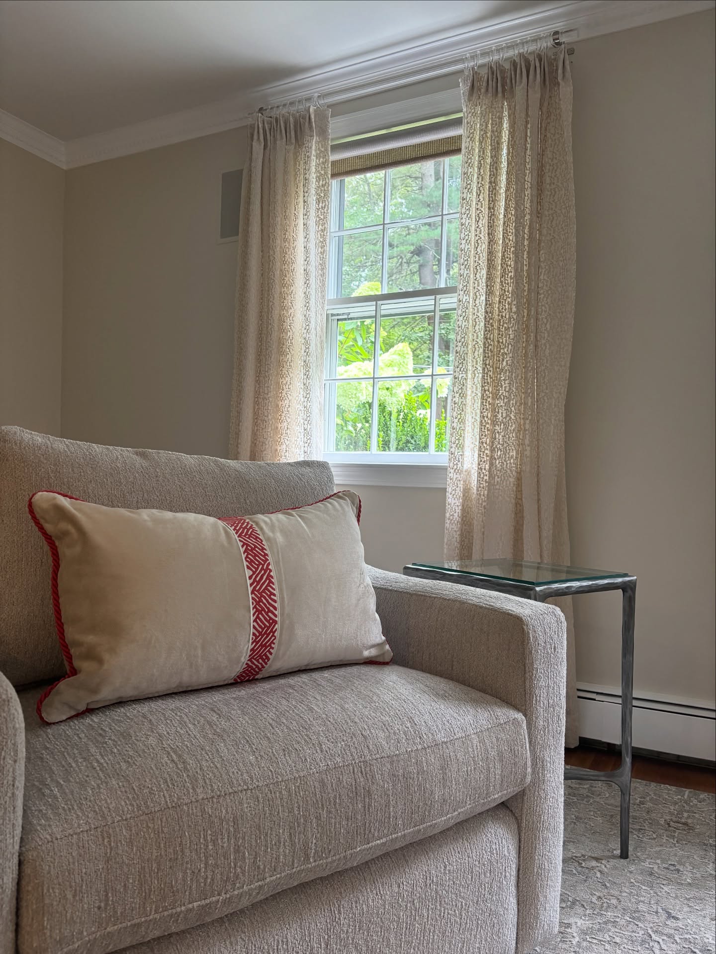 A close up, and a wide shot of this STILL in PROGRESS living room that is getting a floor to ceiling refresh! Up next styling, sconces and art. Swipe ➡️ to see the before
.
.
.
#livingroominterior #livingroomstyle #livingroomdecoration #livingroomfurniture #livingroomdetails #homedesigner #homedesigning #homedesigninspiration #homedesigninspo #stylemyabode #homeup #homeupdates