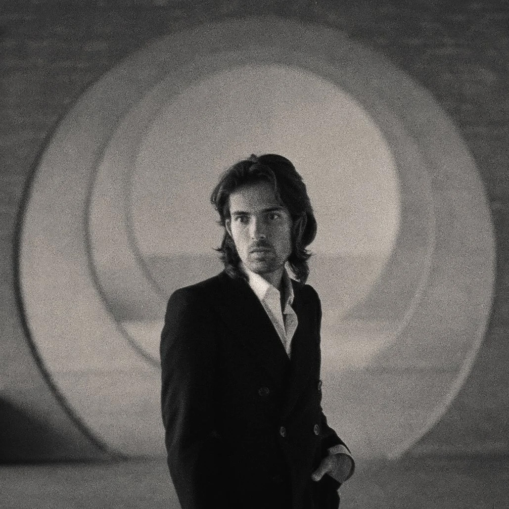 ⚡️ TONIGHT IN BRIGHTON ⚡️
COSMIC CROONER (@cosmiccrooner)
+ STAR PRINT CLAD (@starprintclad)
The Prince Albert 🏠
£15adv
“Cosmic Crooner draws elegantly from a colourful yet sepia-tinged musical history whilst offering his unique perspective on the world.”
- God Is In The TV
“The elusive European artist evokes a bygone sophistication while sidestepping nostalgia, creating something that feels timeless yet entirely present.”
- Complete Music Update
Final advance tickets available via the website, limited available on the door.
FOLKLOREx