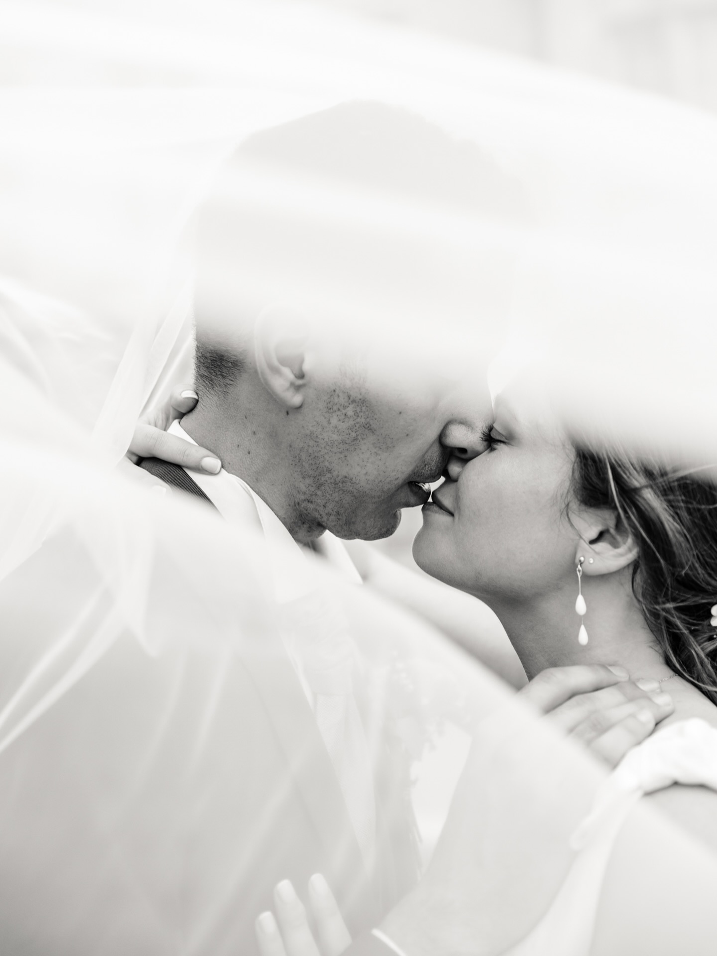 ✨ Futurs mariés 2026, c’est le moment ! ✨
Si vous rêvez de photos naturelles, authentiques et pleines d’émotions pour votre grand jour, ne tardez pas à réserver votre date 📅
Mon agenda est déjà bien remplie et je ne prends qu’un nombre limité de mariages chaque année pour vous offrir toute mon attention 💓
Envie d’en savoir plus ? Écrivez-moi, je serai ravie d’échanger avec vous sur votre projet ! 🤍
———
#melanievauryphotographe#photographemariage#photographeoise#futursmaries2026